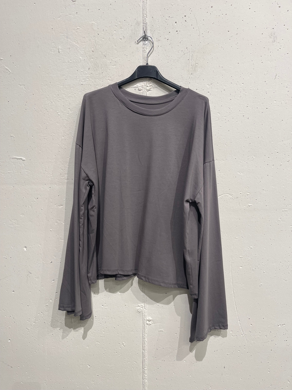 Longsleeve con maniche a campana in viscosa