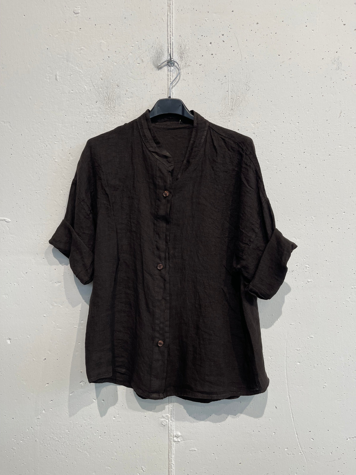 Camicia collo alla coreana in puro lino