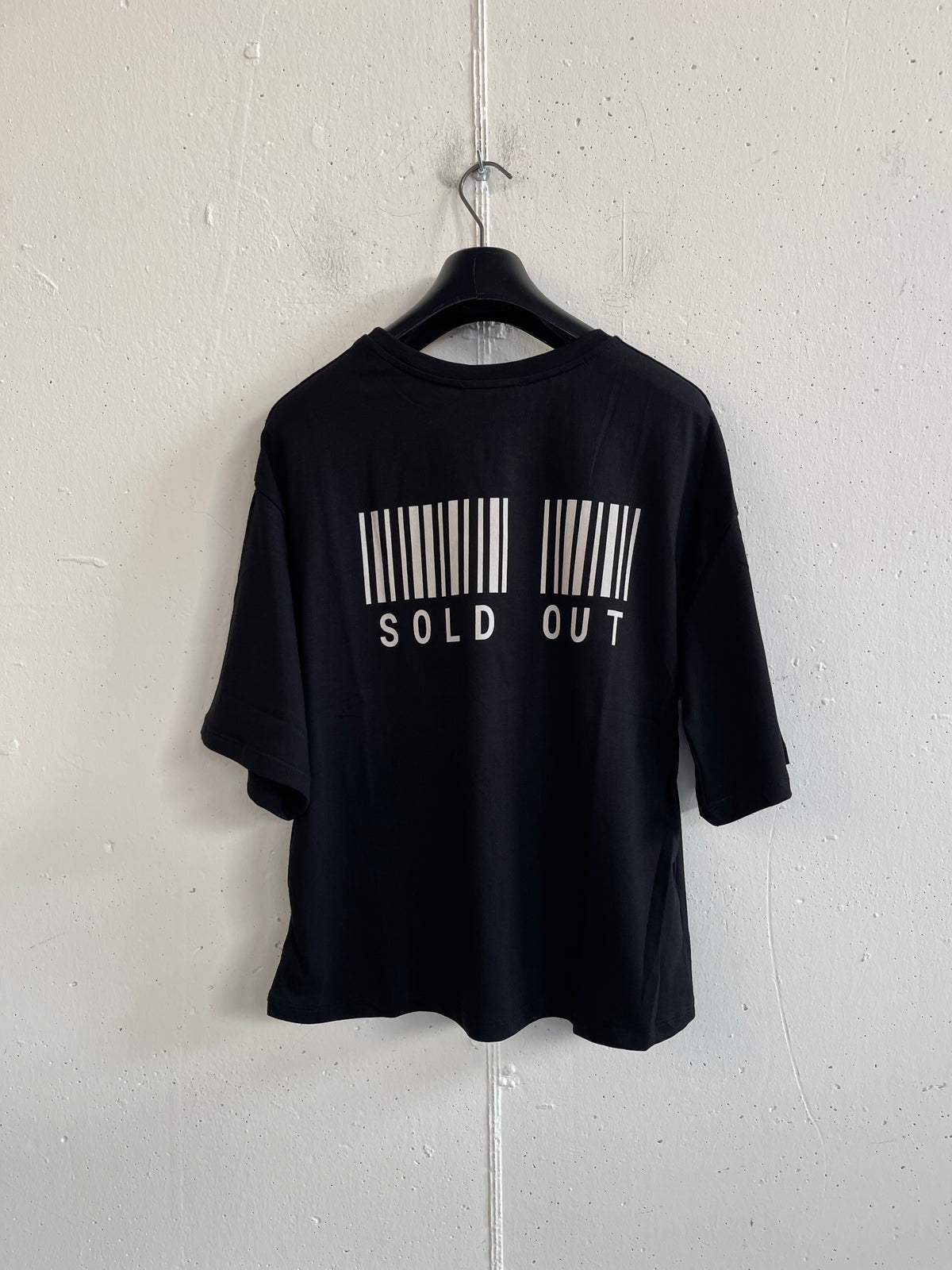 T-shirt “SOLD OUT”