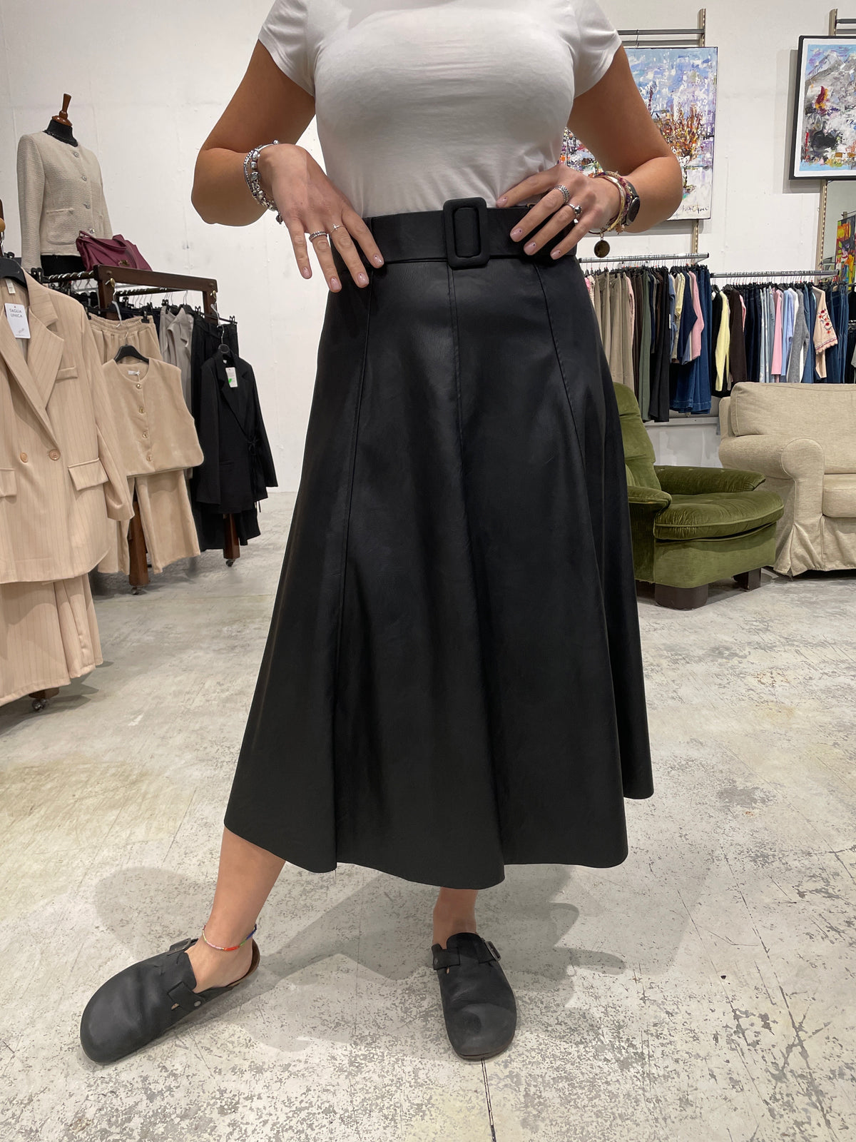 Gonna in ecopelle a campana