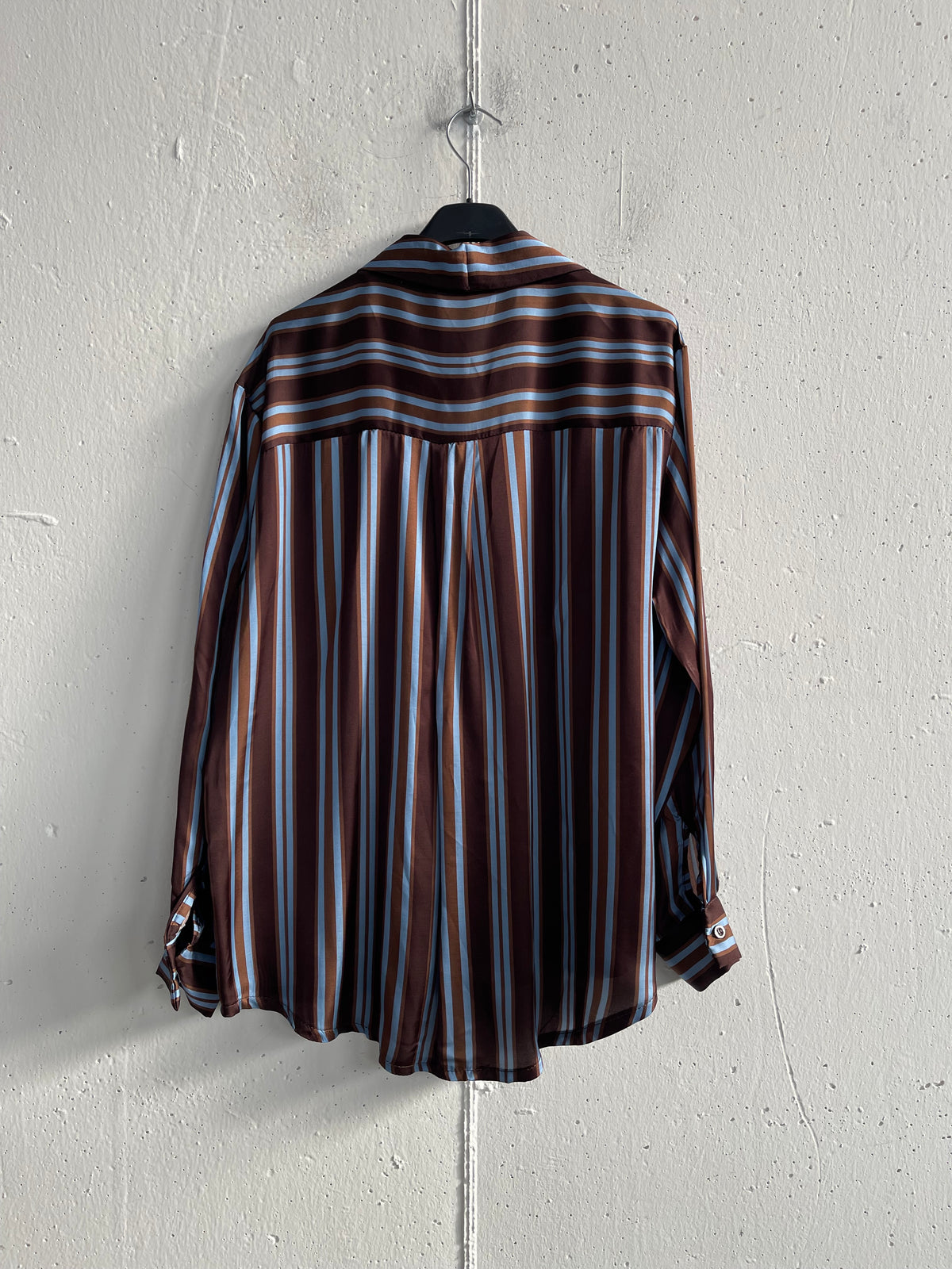 Camicia satinata a righe