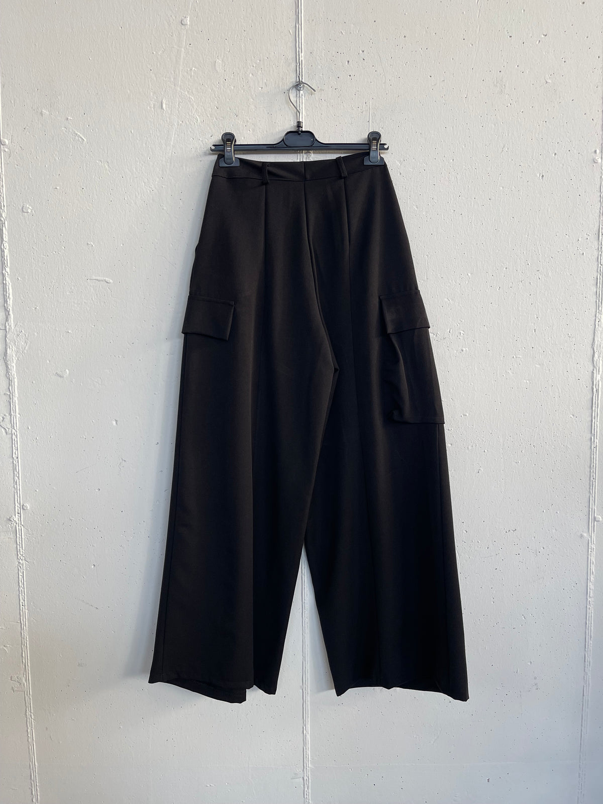 Pantalone sartoriale con tasche