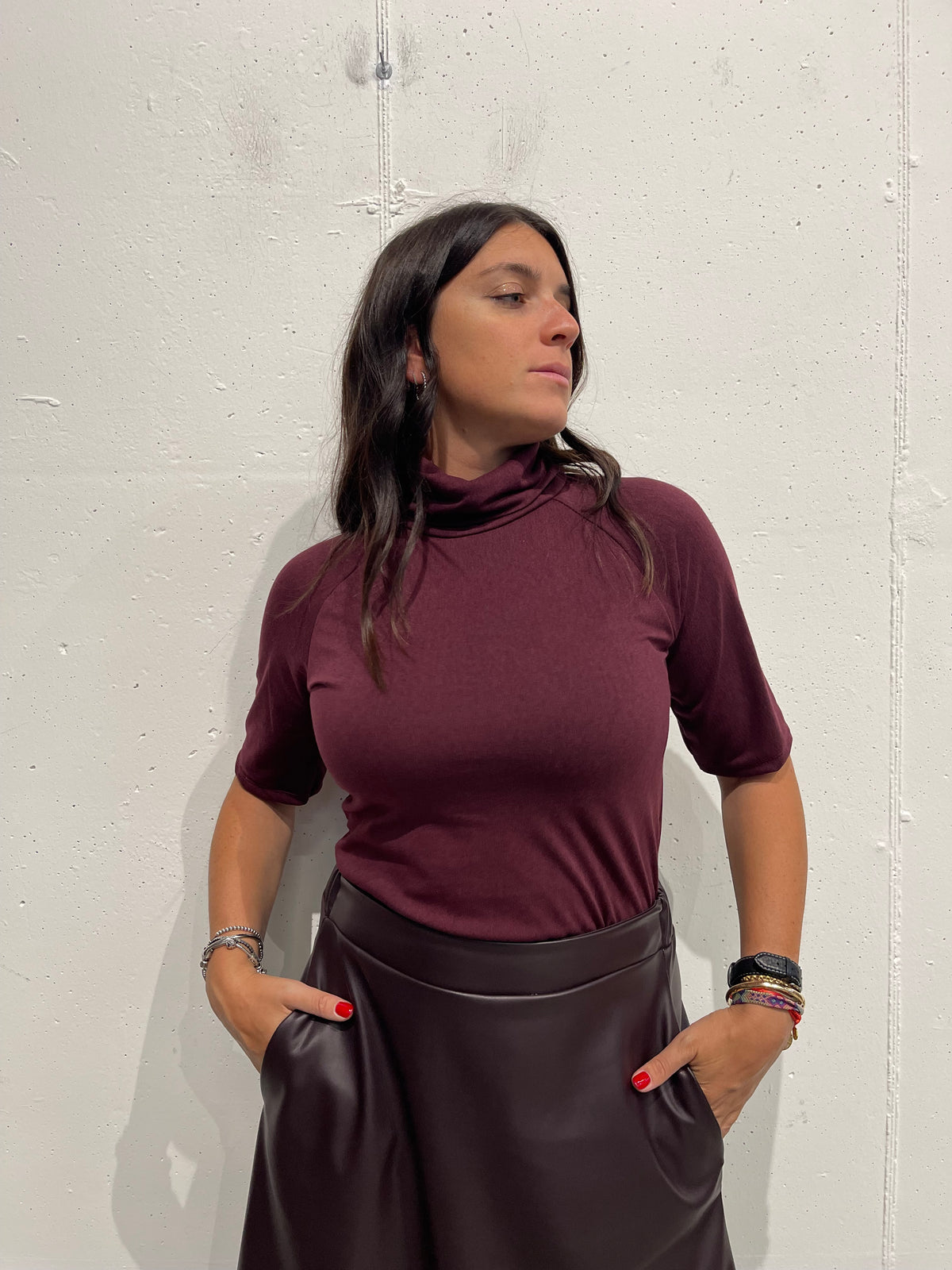 Maglia mezza manica con collo alto