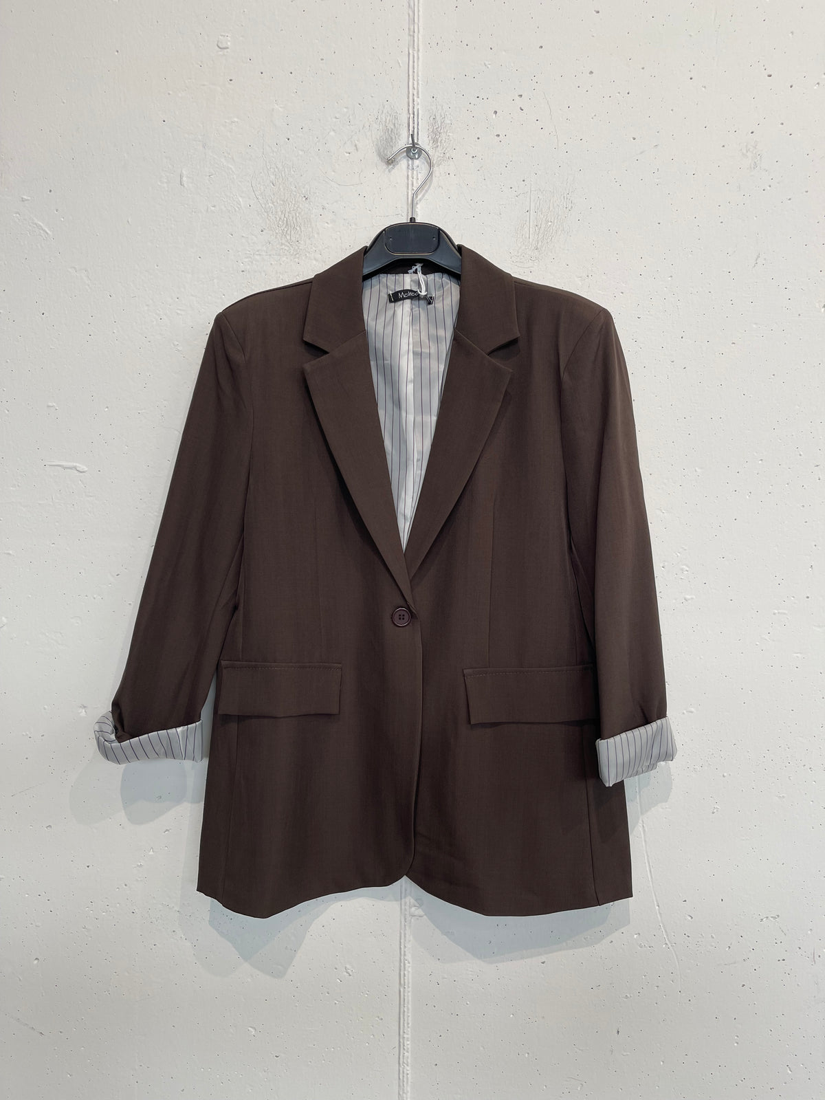 Blazer con spalline imbottite over con bottone