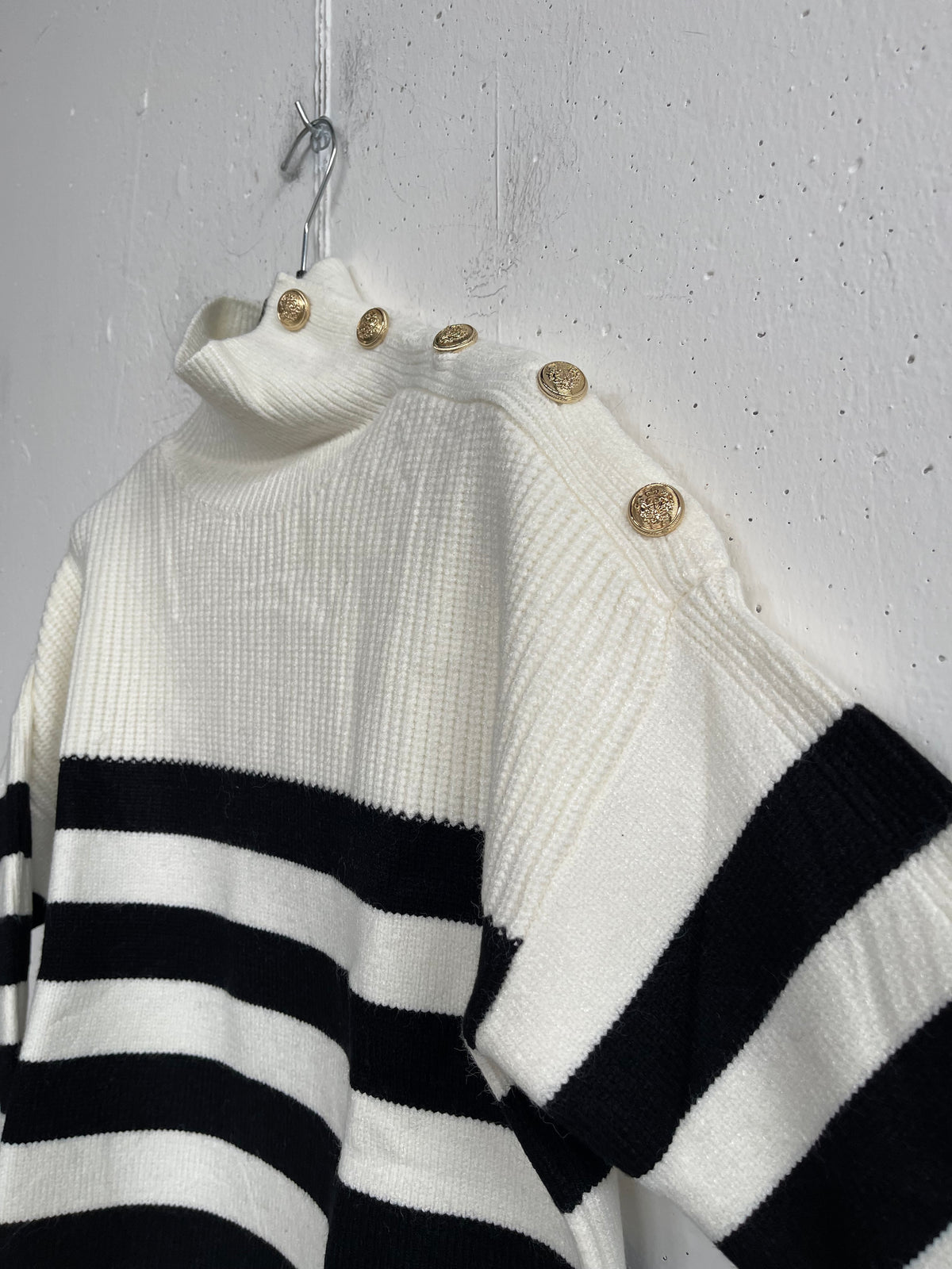 Pull a righe con bottoni