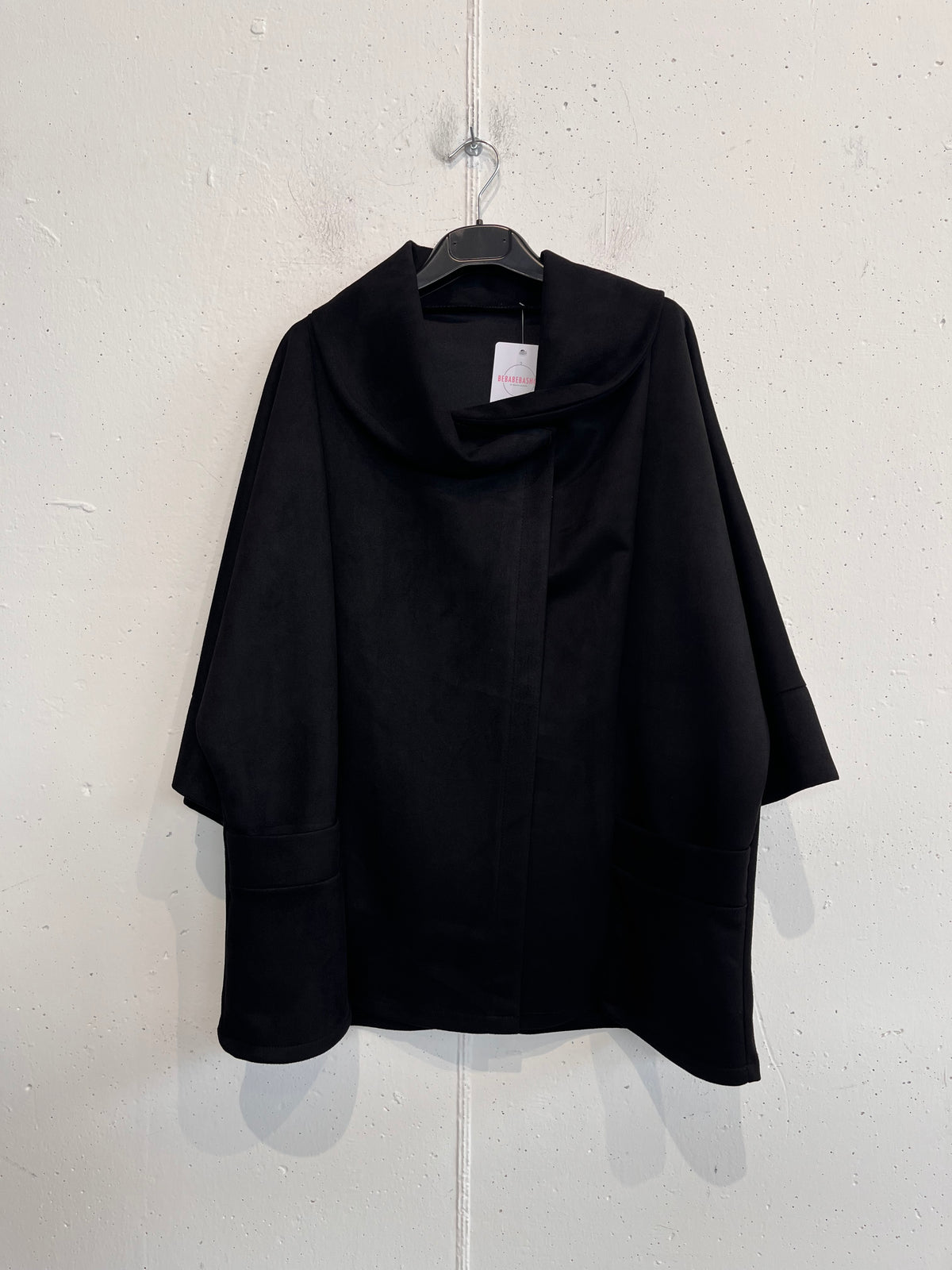 Giacca Poncho in Alcantara con cappuccio