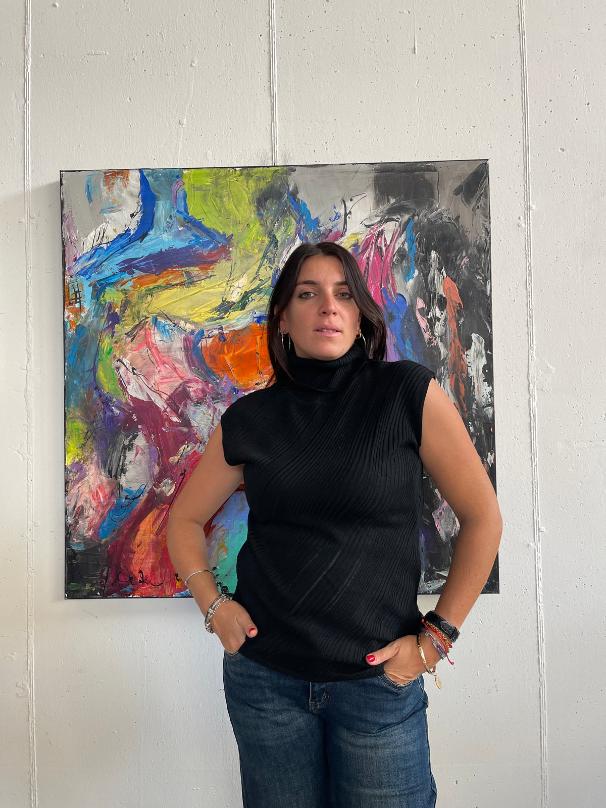 Gilet con collo alto e taglio obliquo