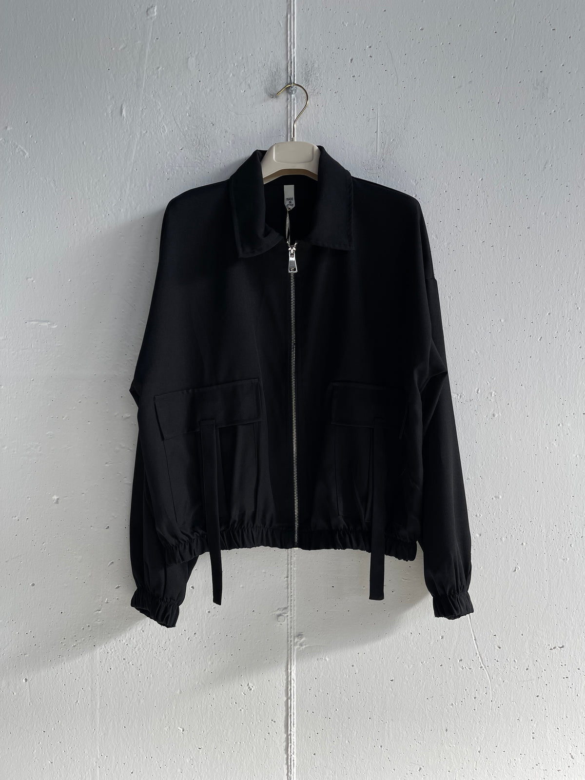 Bomber con Lacci e Zip in Tre Colori