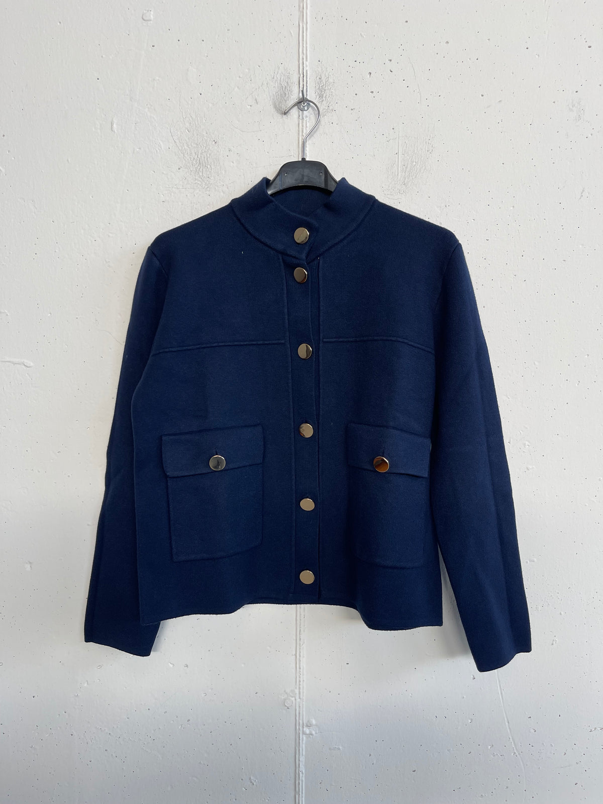 Cardigan con collo alla coreana e taschine