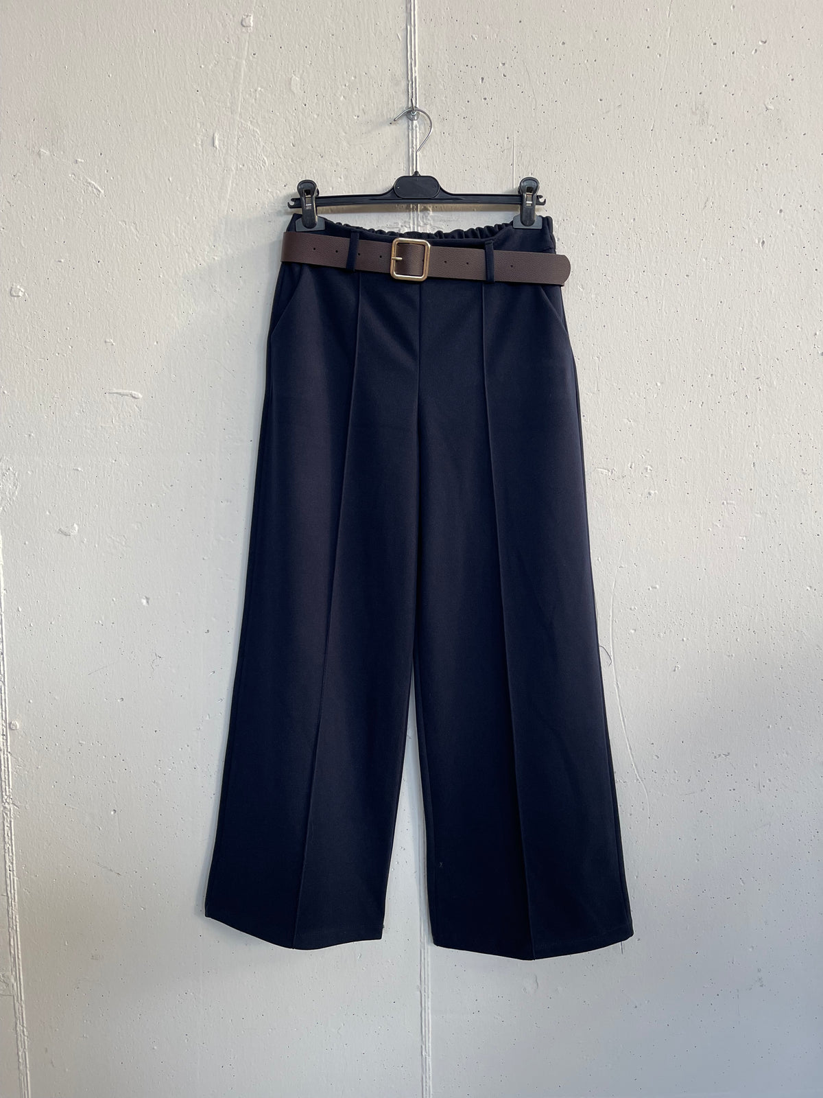 Pantalone in panno a palazzo con cucitura