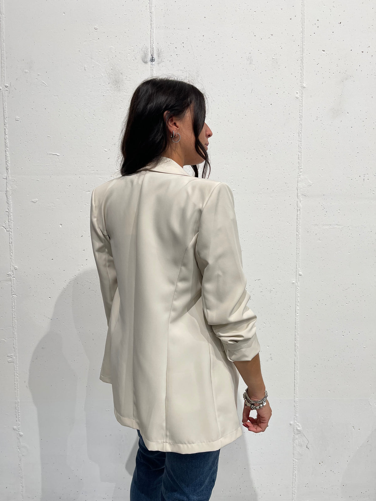 Blazer con spalline imbottite sfiancato e sfoderato