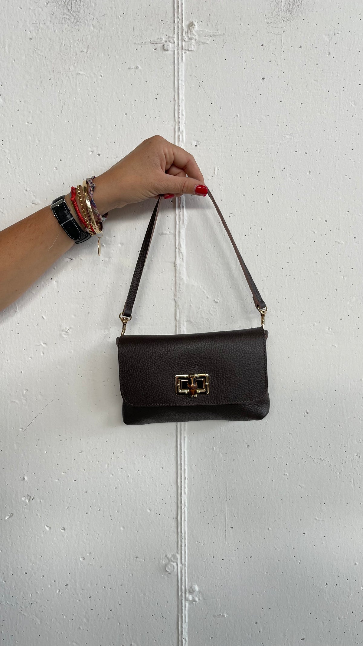 Borsa con chiusura in osso