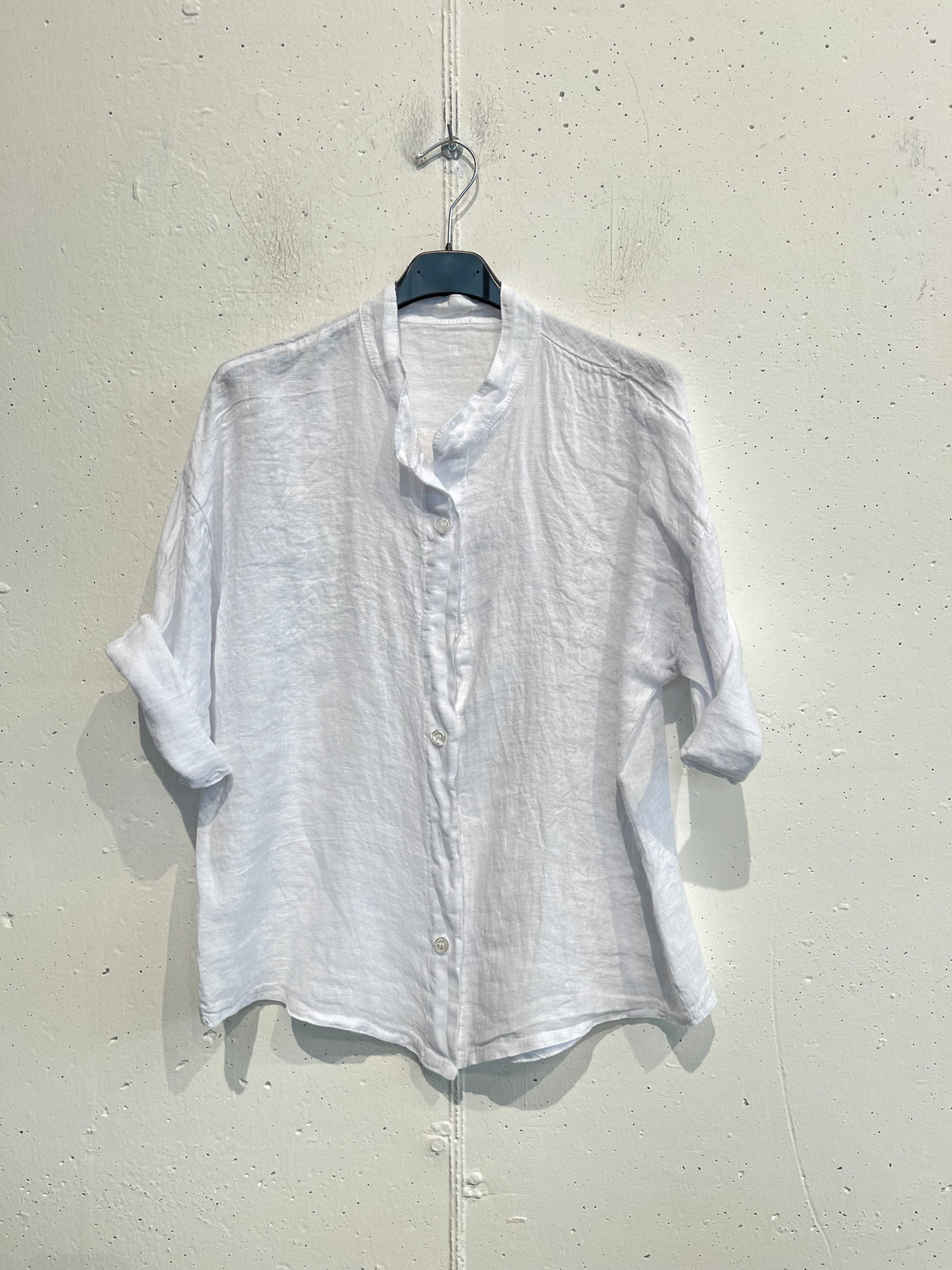 Camicia collo alla coreana in puro lino