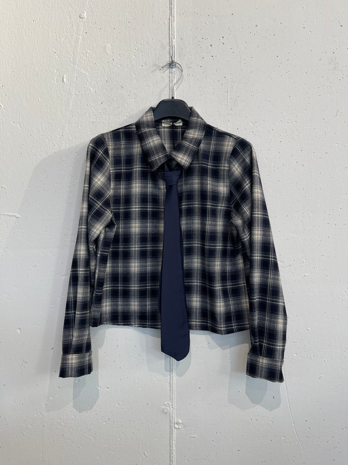 Camicia boscaiolo con cravatta
