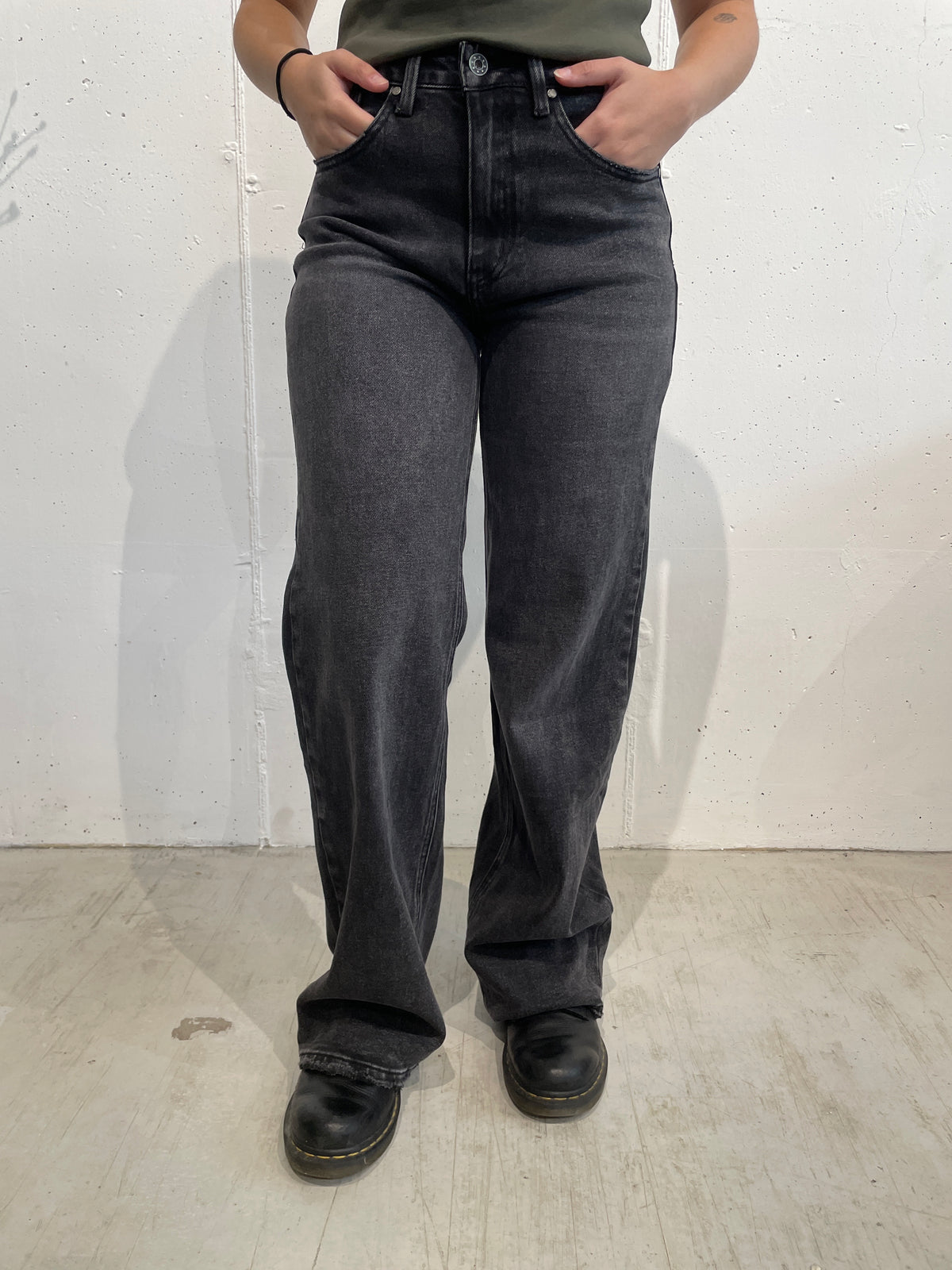 Jeans nero sfrangiato