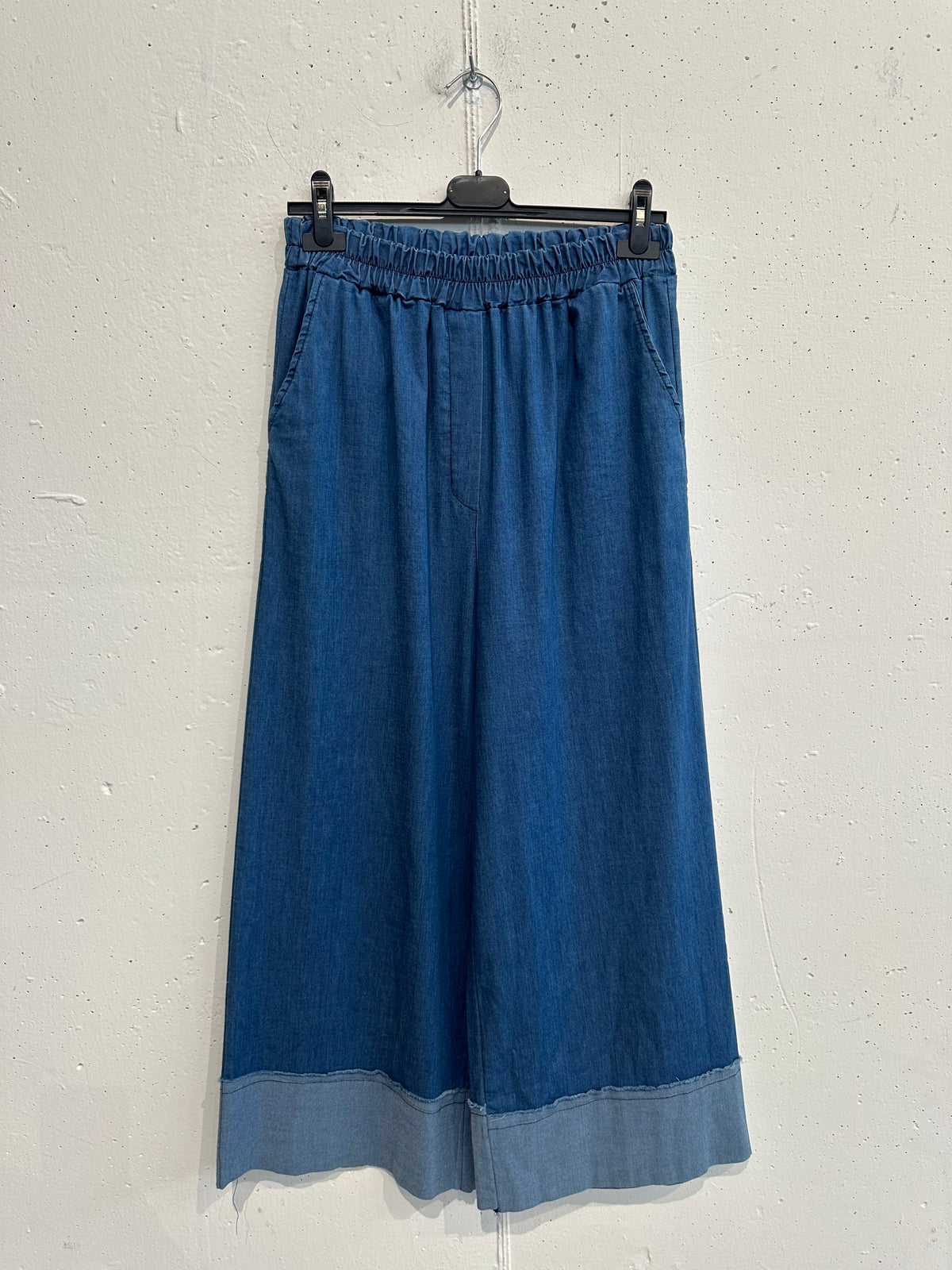 Jeans con balza