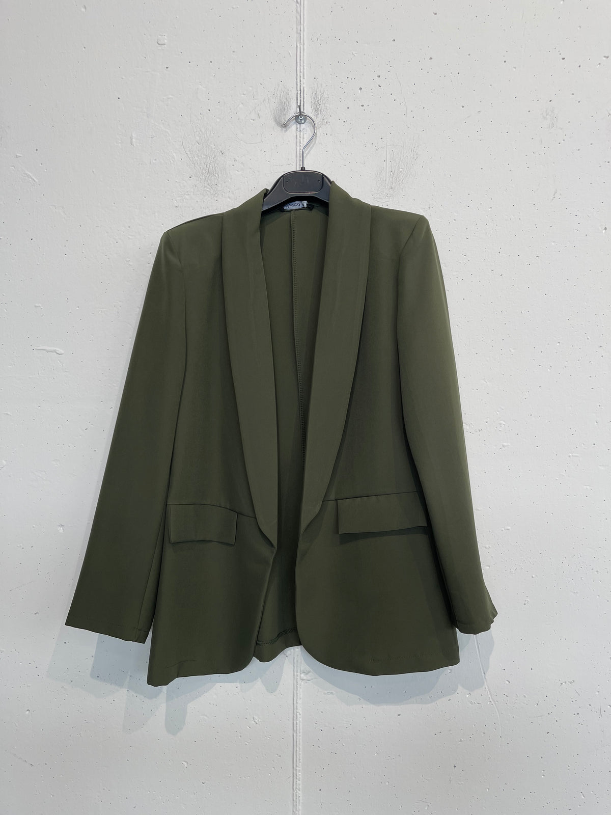 Blazer con spalline imbottite sfiancato e sfoderato