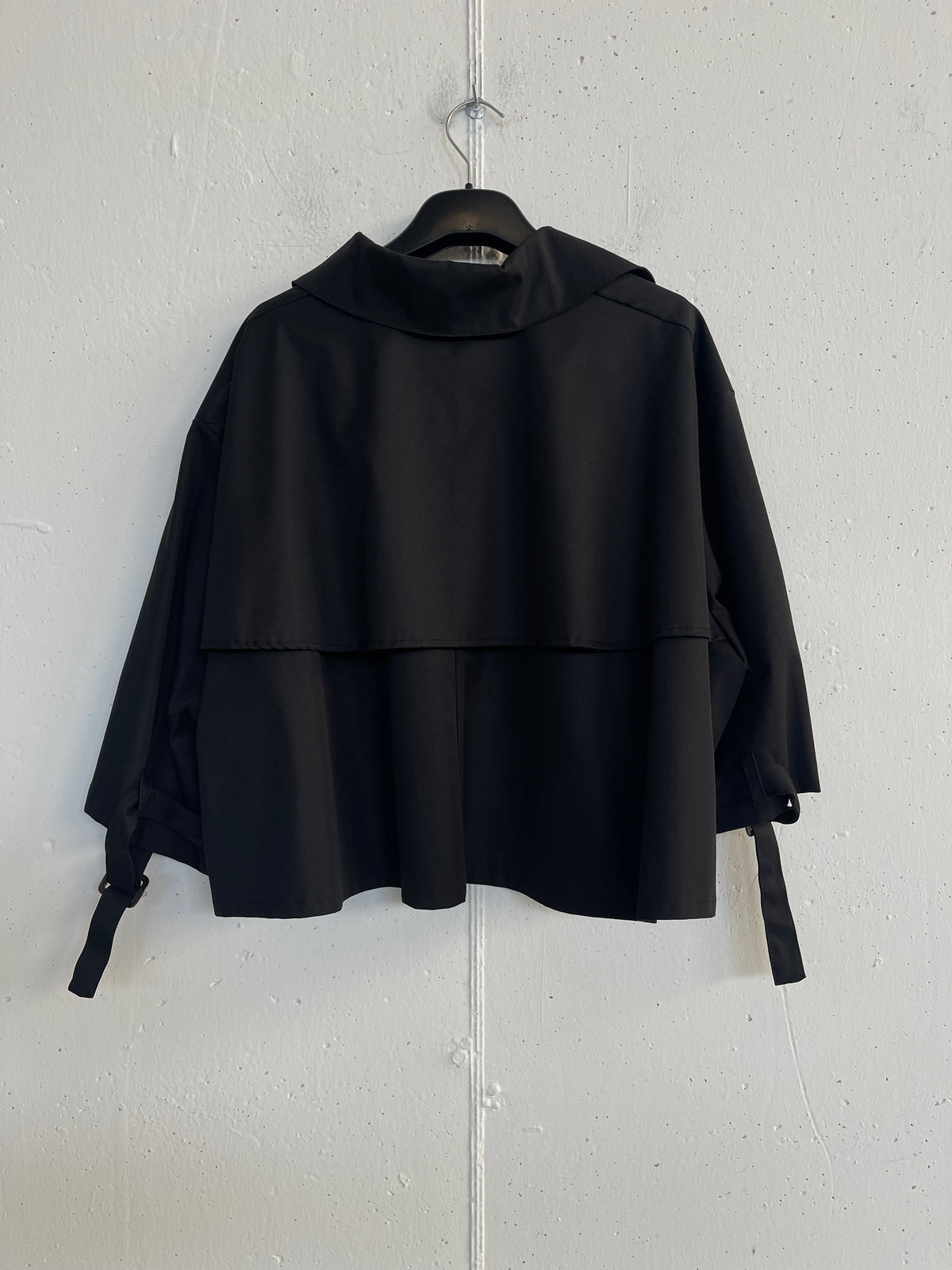 Trench corto