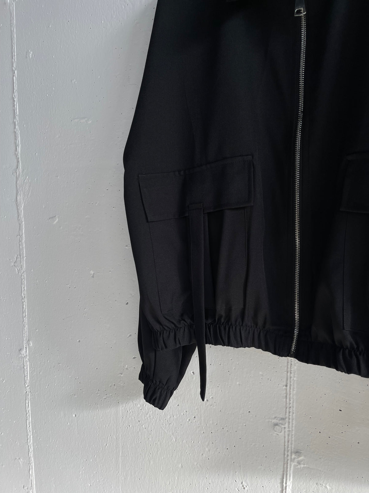 Bomber con Lacci e Zip in Tre Colori
