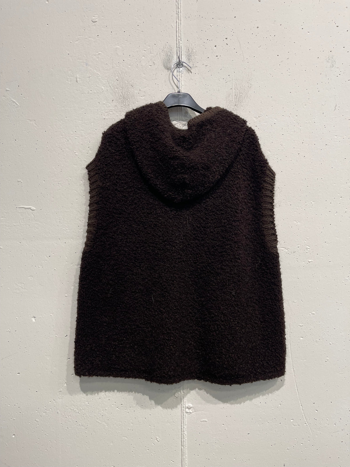 Gilet con zip e cappuccio in bouclè