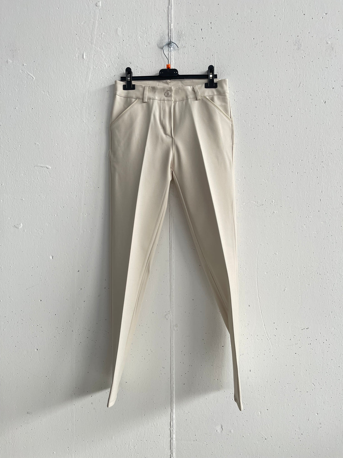 Pantalone a sigaretta
