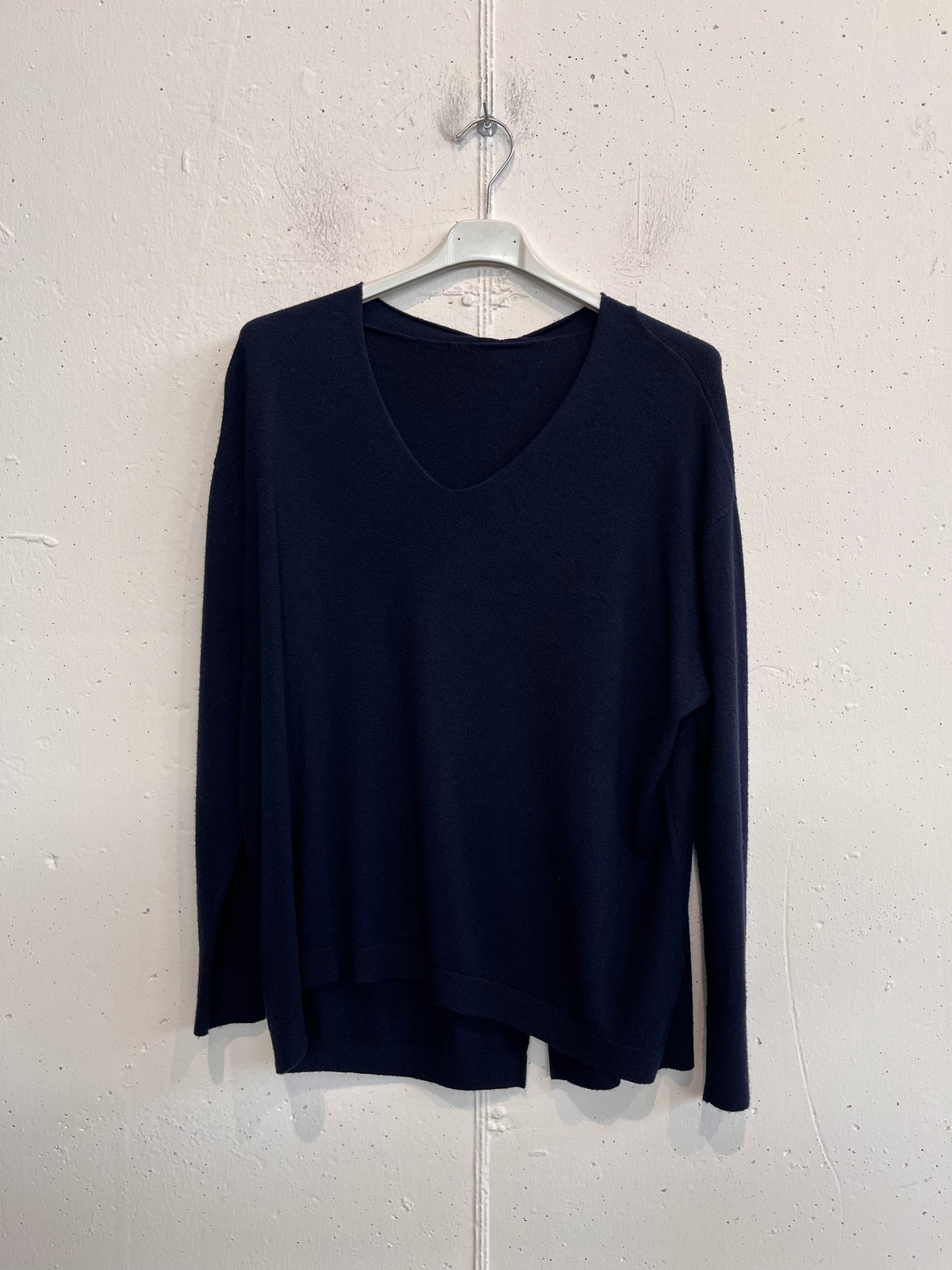 Pull basico over scollo a V