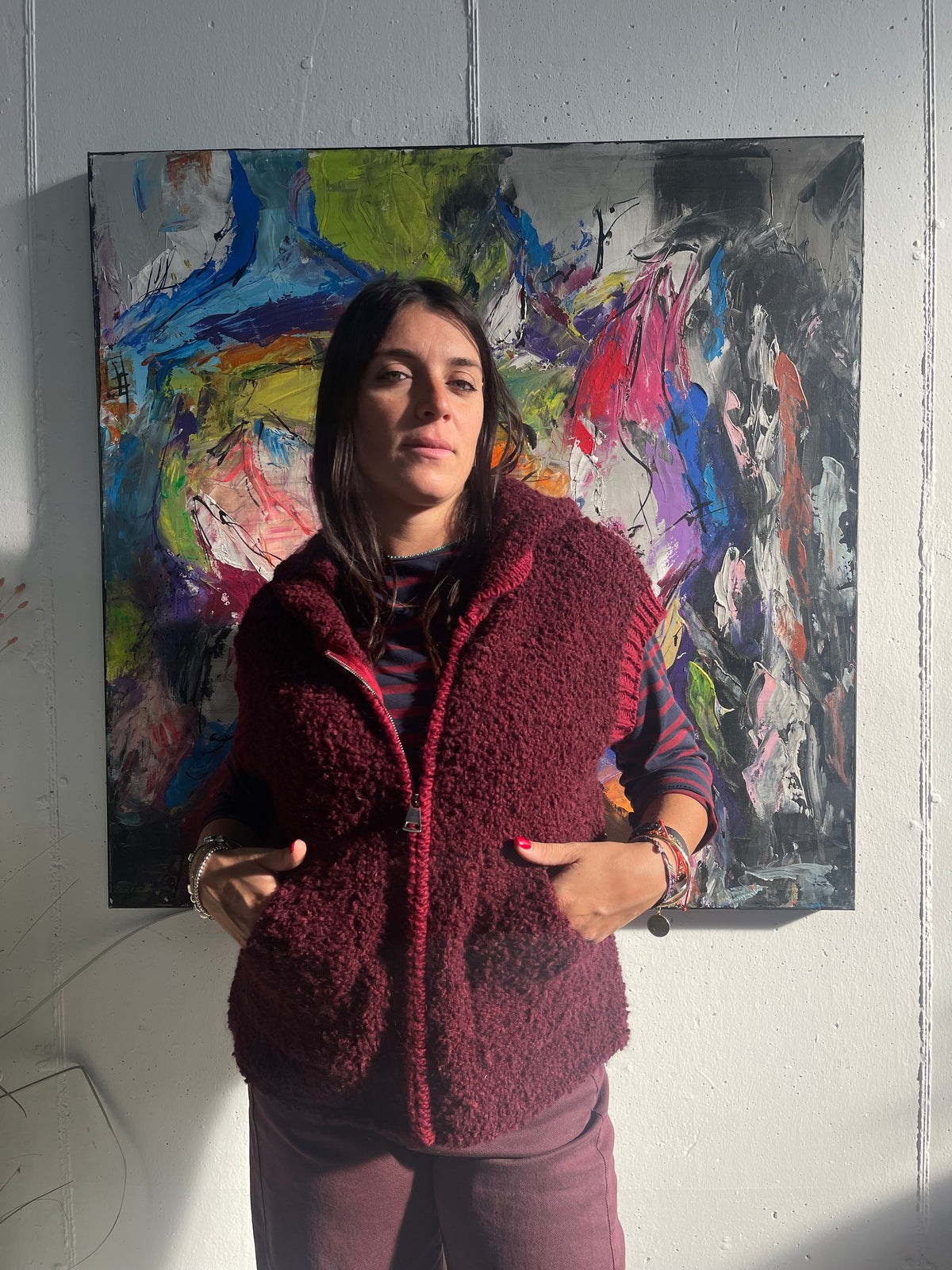 Gilet con zip e cappuccio in bouclè