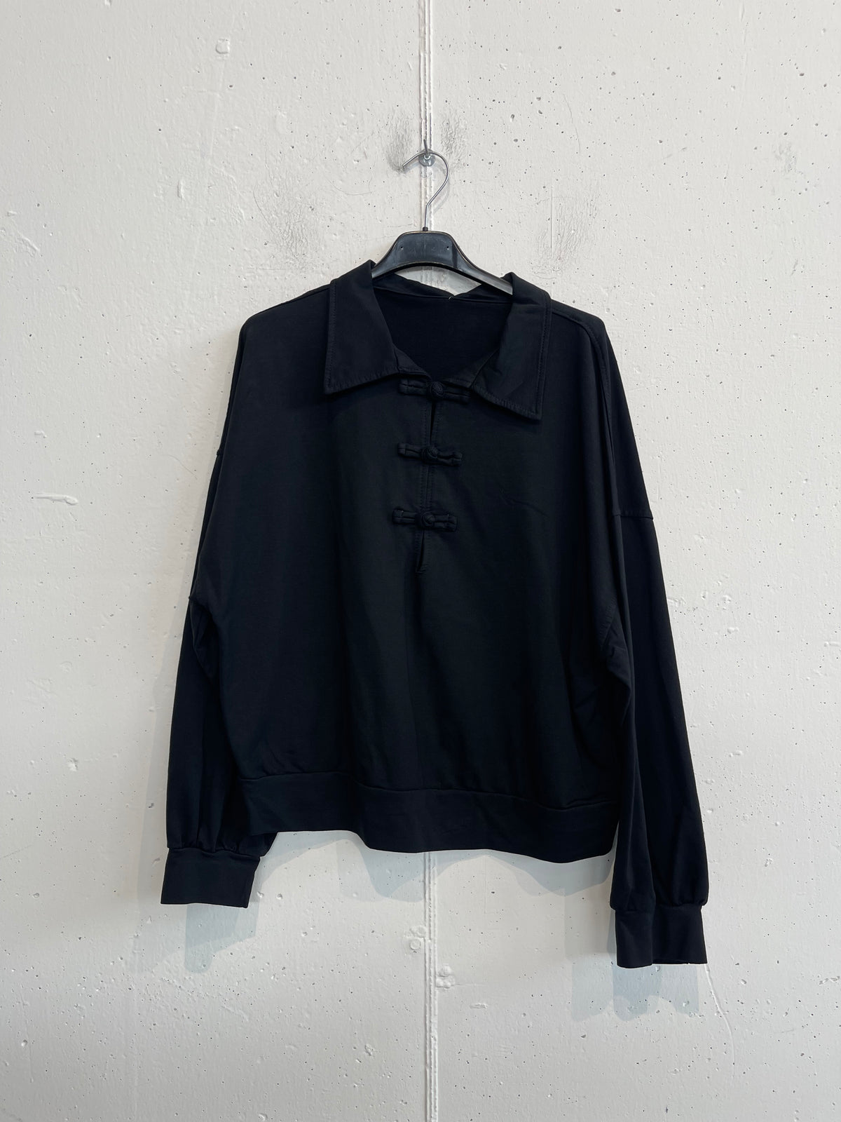 Felpina in cotone con alamari
