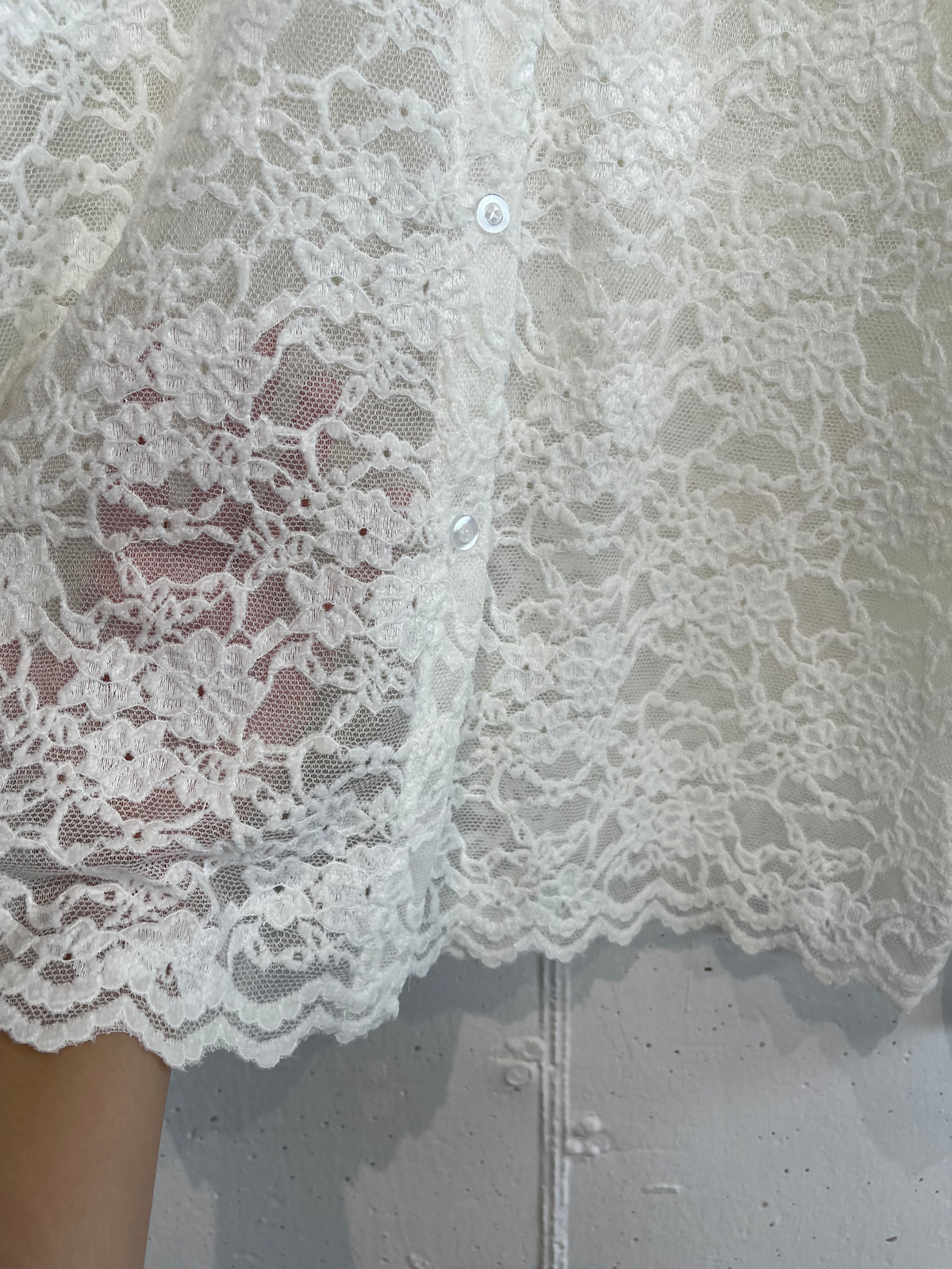 Camicia in pizzo trasparente