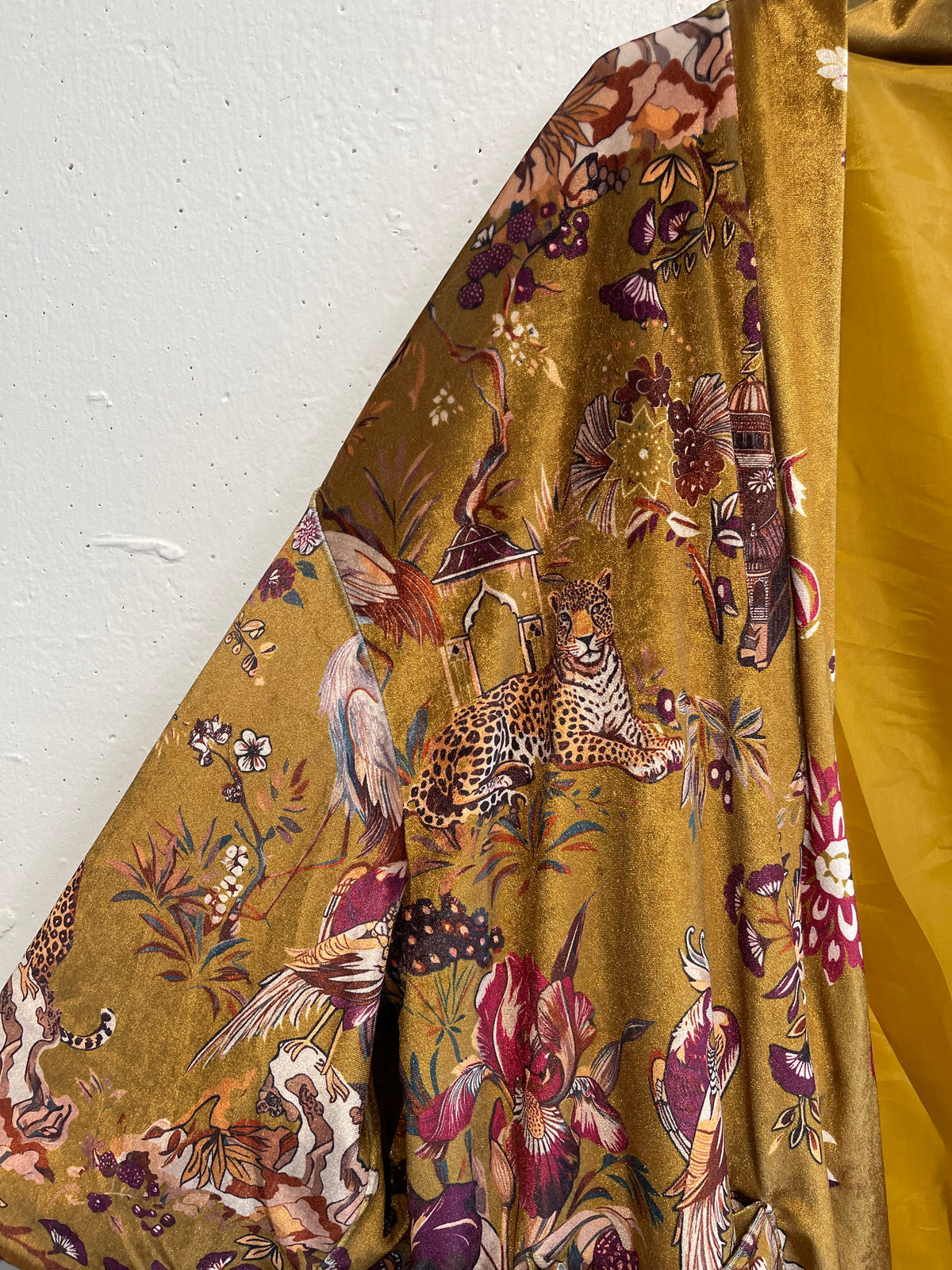 Kimono in ciniglia fantasia giapponese