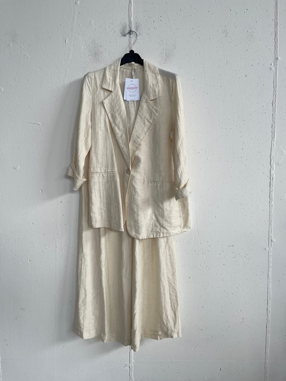 Completo elegante misto lino