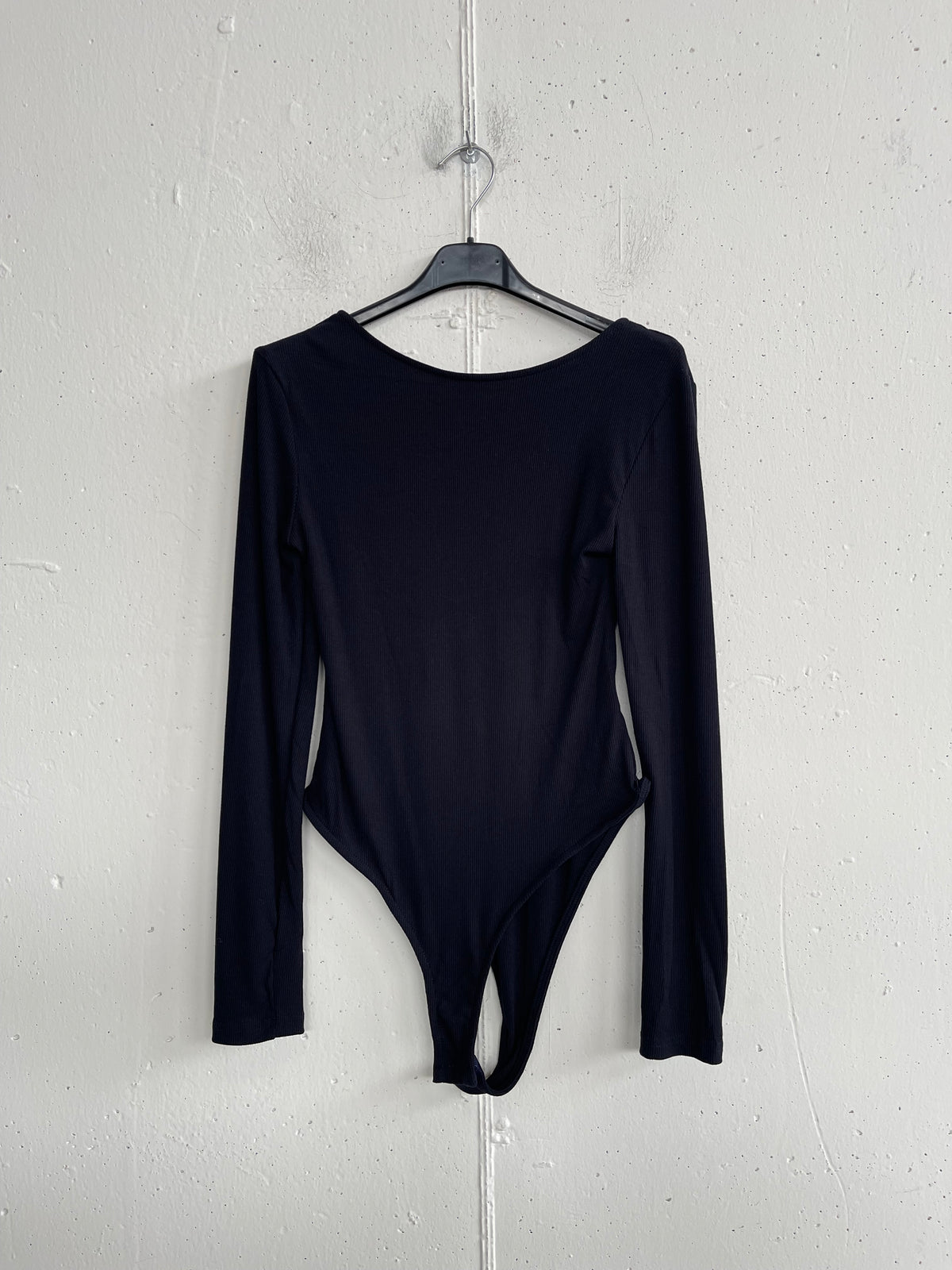 Body a manica lunga con schiena scoperta
