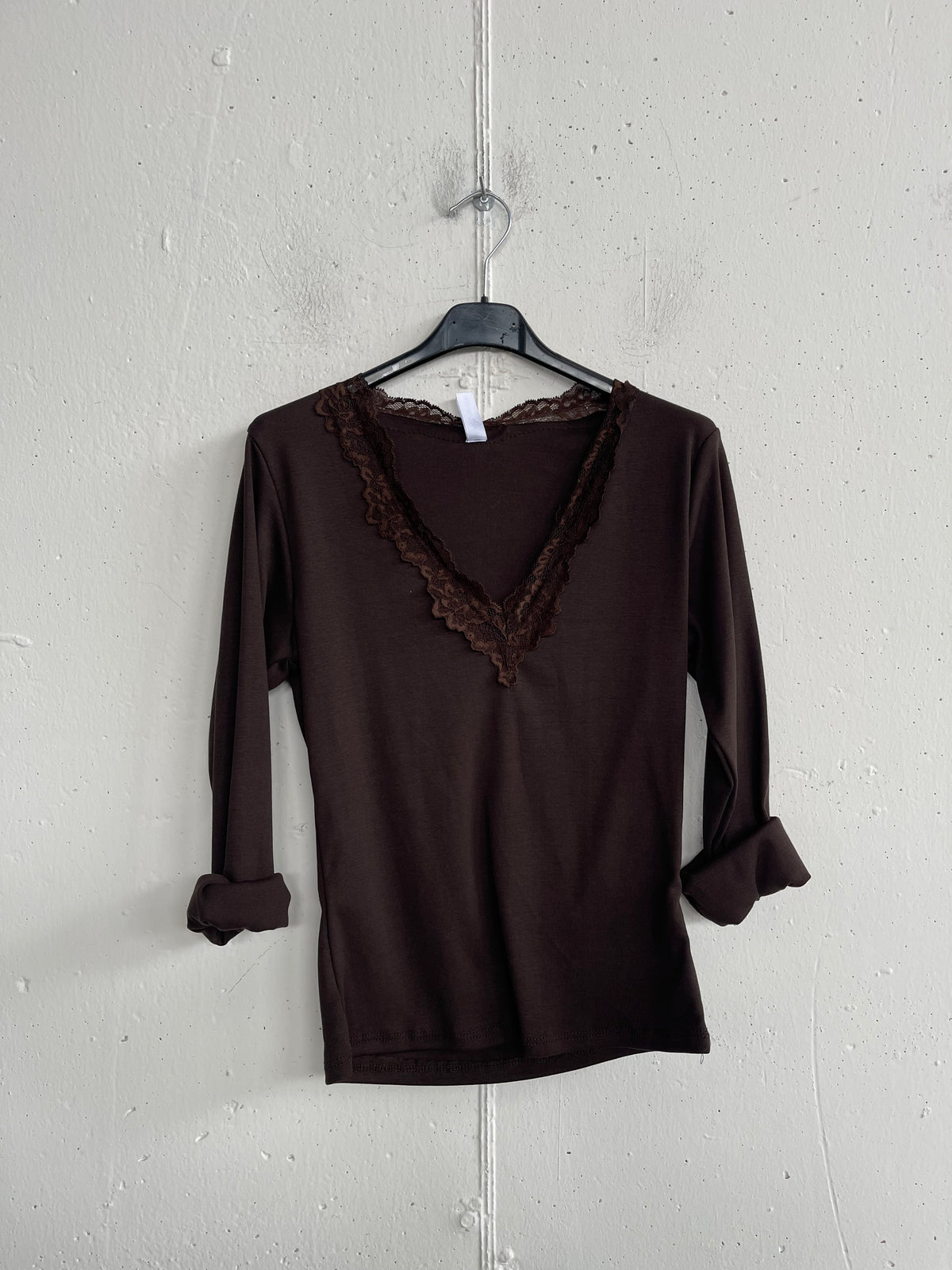 Maglia a manica lunga con scollo in pizzo