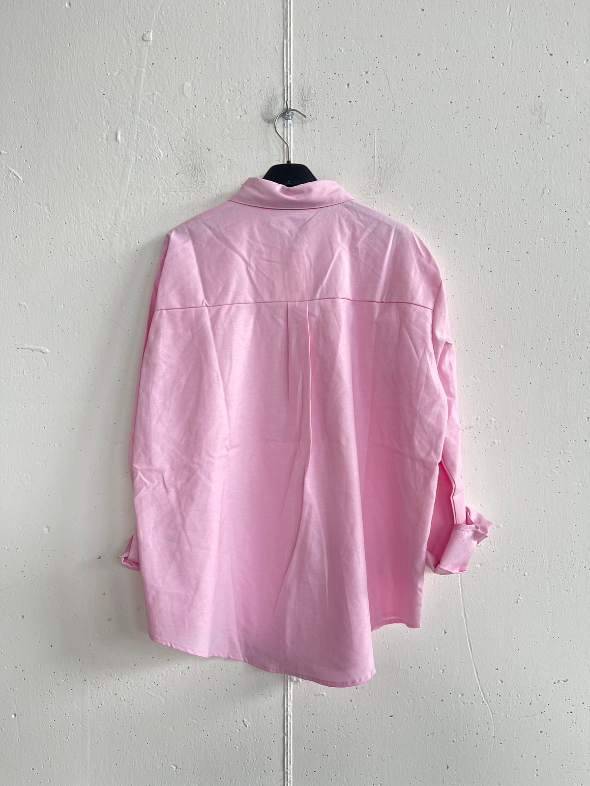 Camicia con cuore ricamato