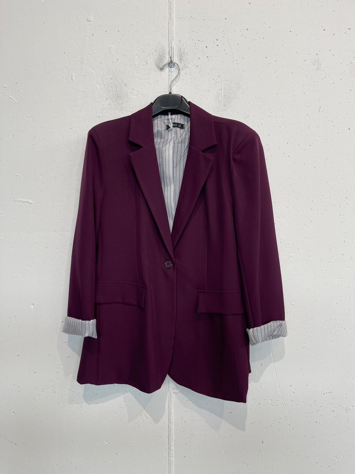 Blazer con spalline imbottite over con bottone
