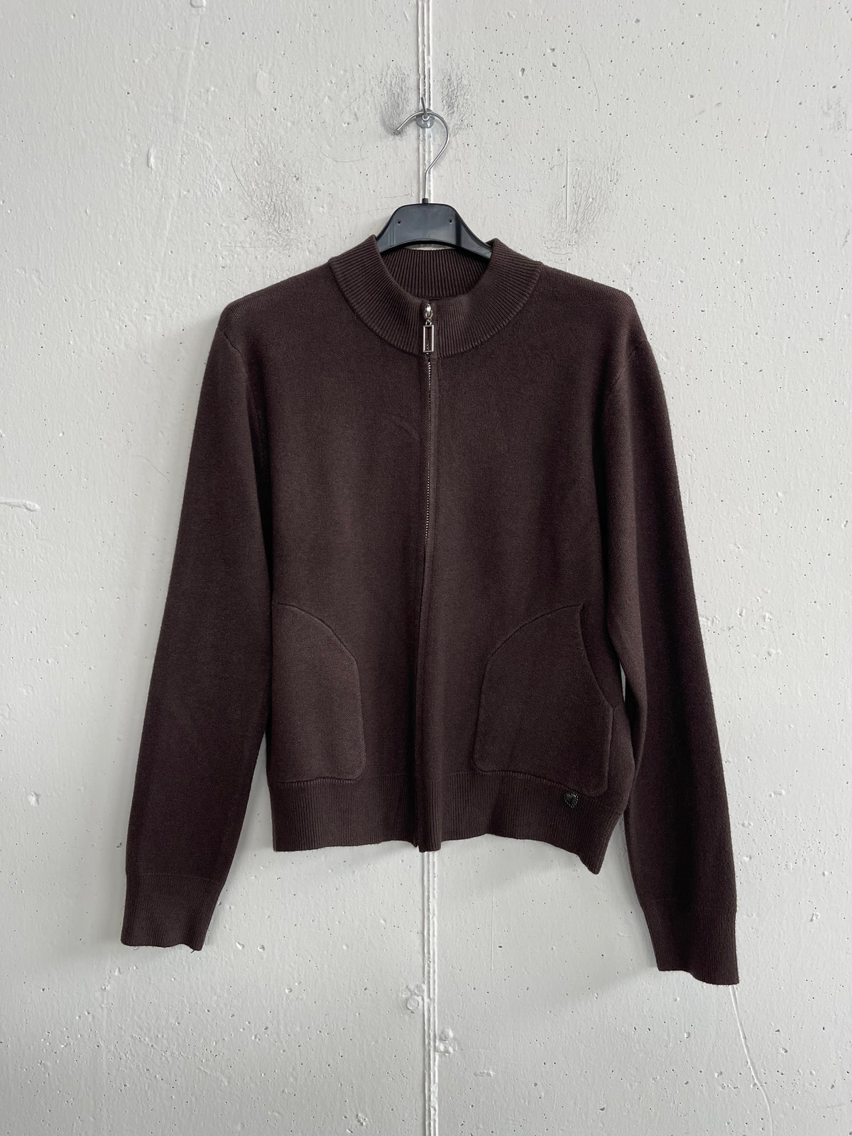 Felpa in maglia con zip e tasche