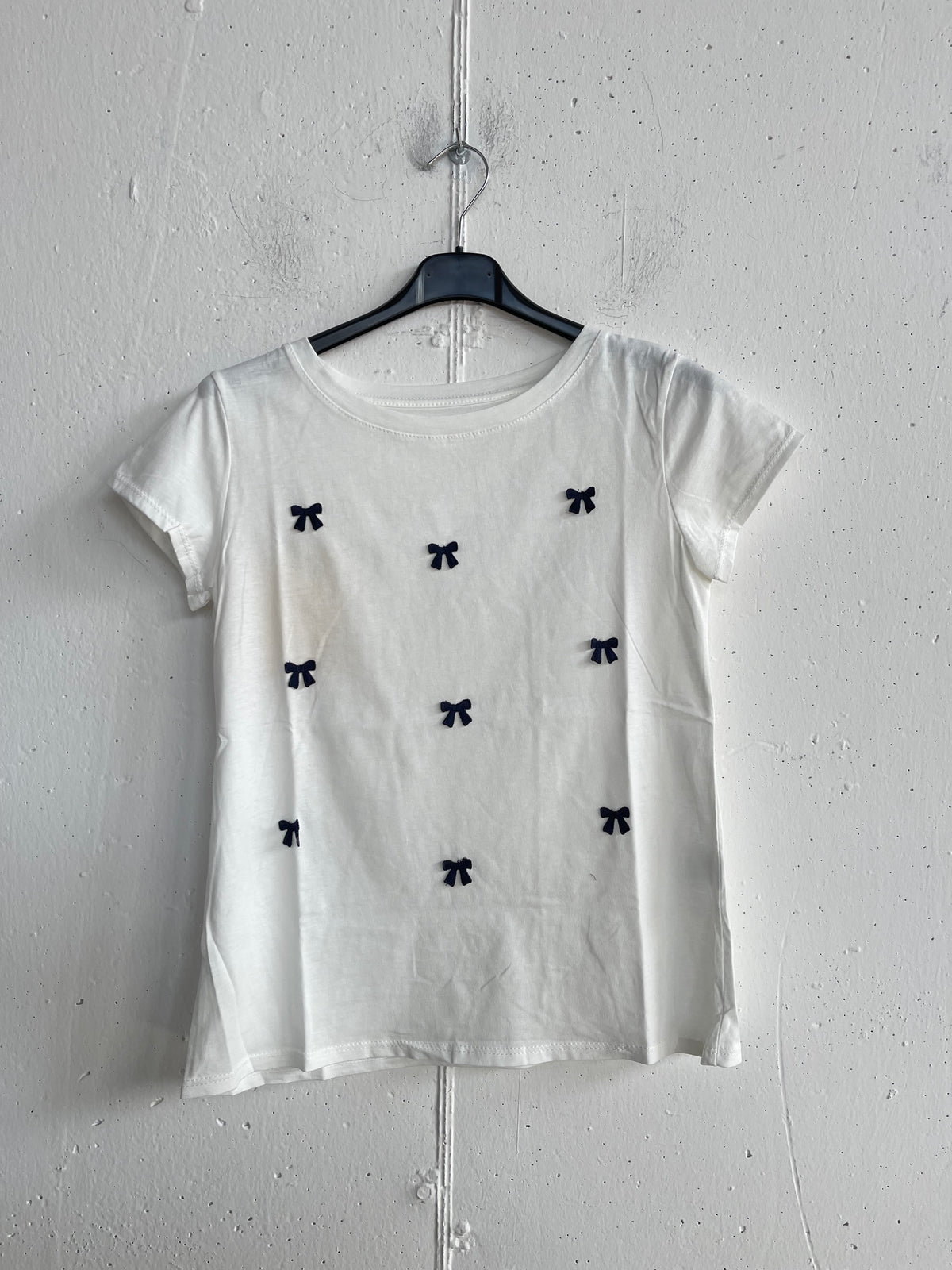 T-shirt dettagli ricamati 3D