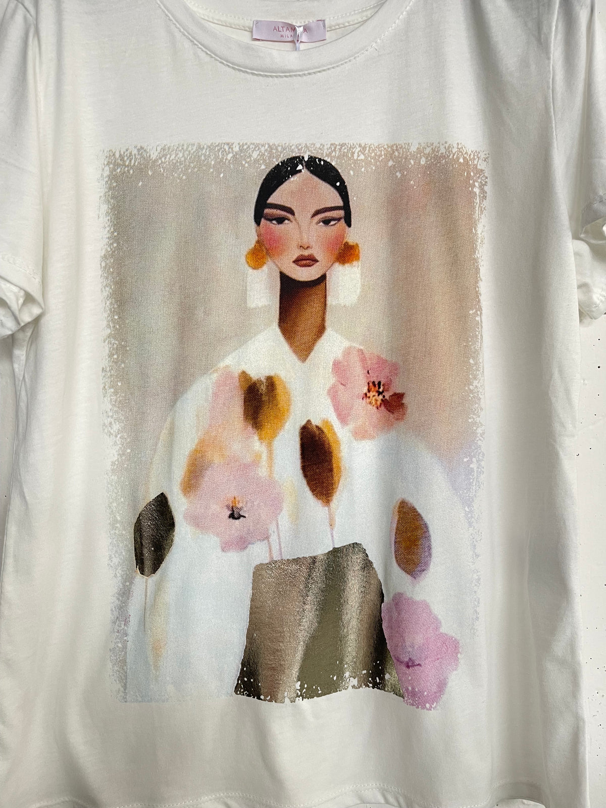 T-shirt con stampa preziosa