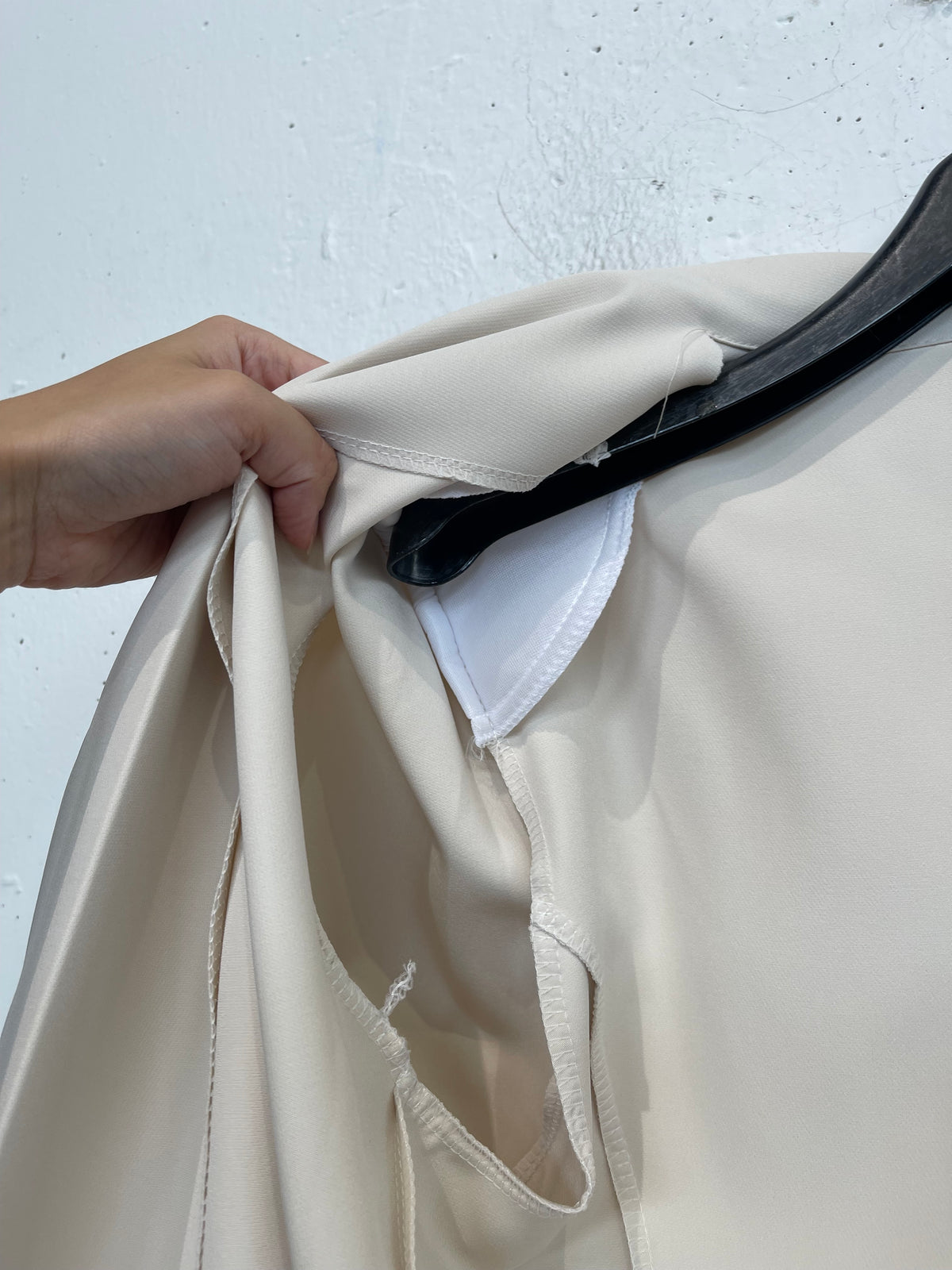 Blazer con spalline imbottite sfiancato e sfoderato