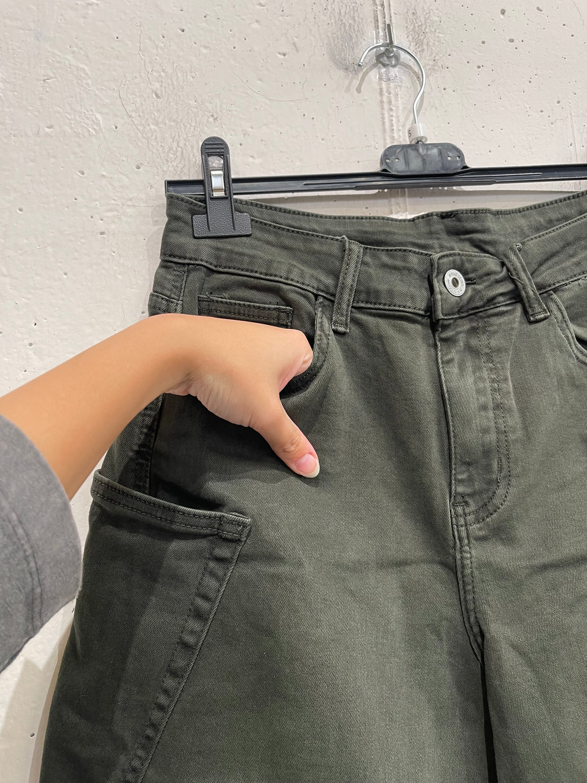 Jeans / pantalone balloon con tasche
