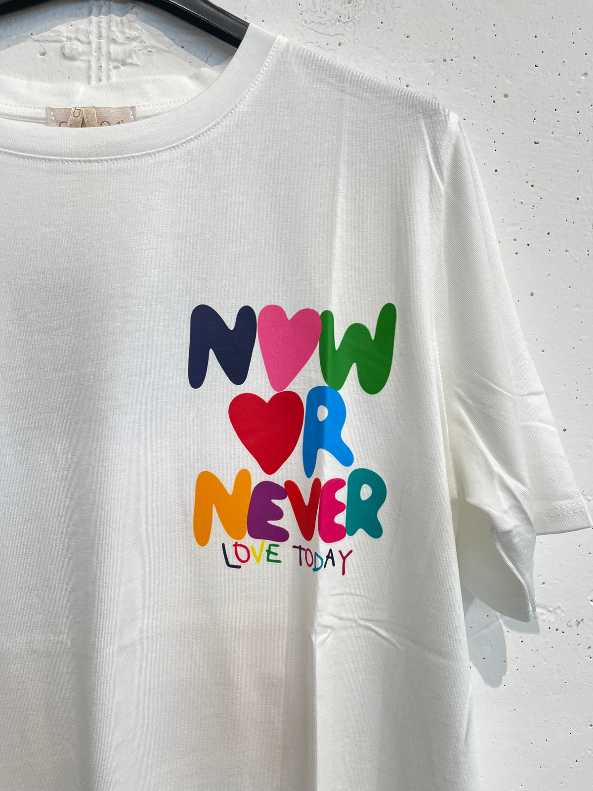 T-shirt NOW OR NEVER