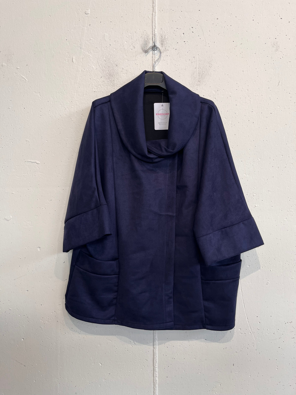 Giacca Poncho in Alcantara con cappuccio