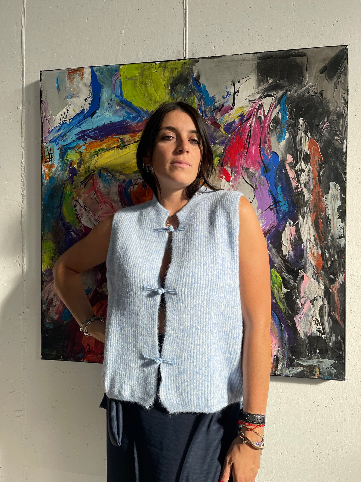 Gilet misto lana con alamari