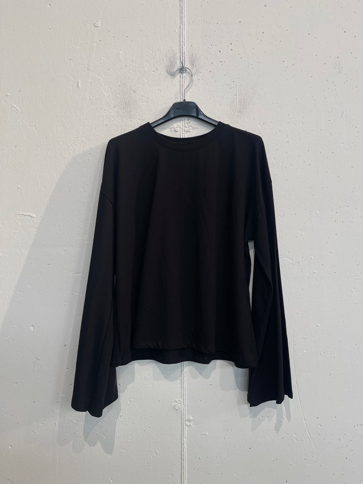 Longsleeve con maniche a campana in viscosa