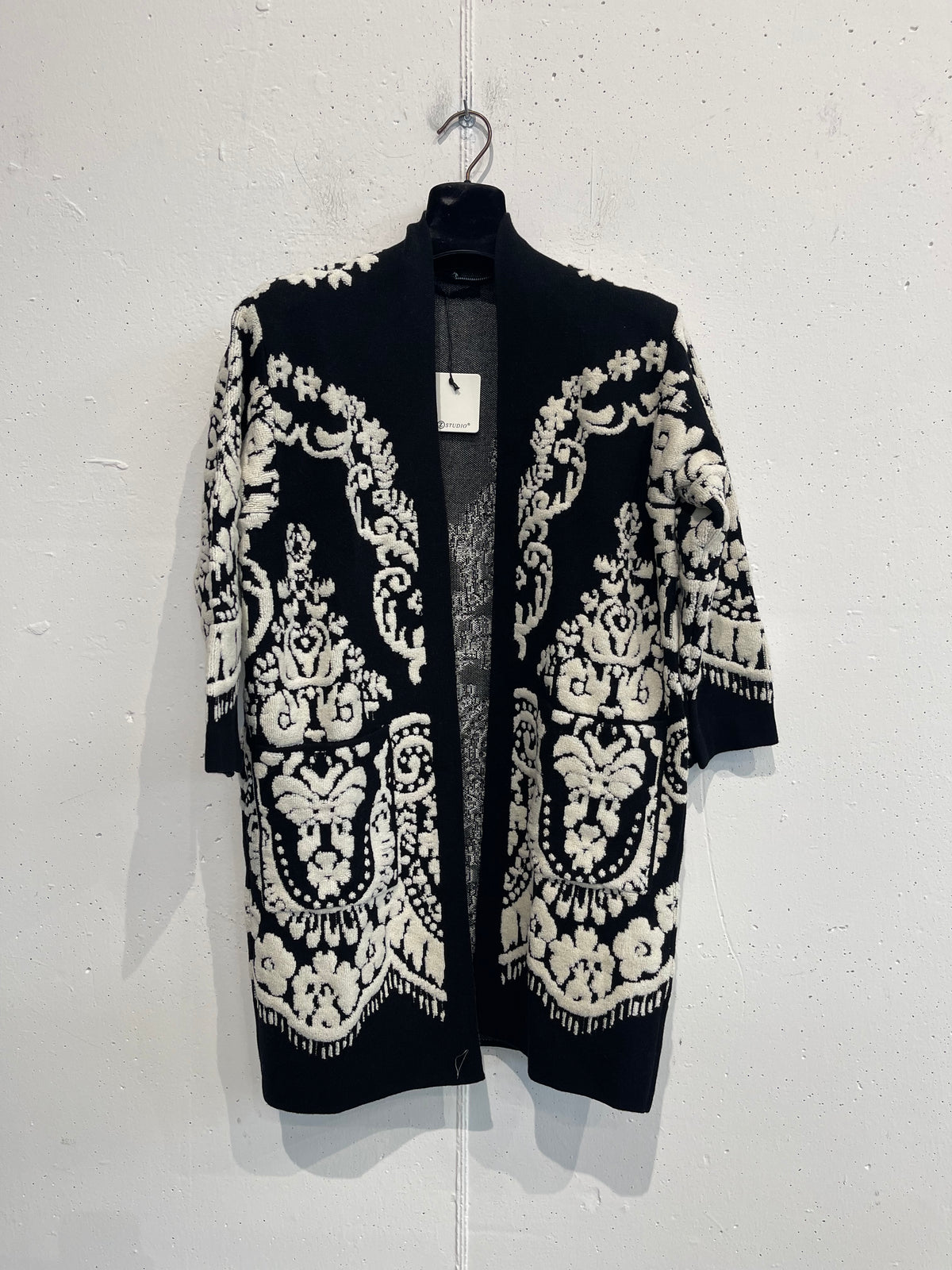 Cardigan ricami