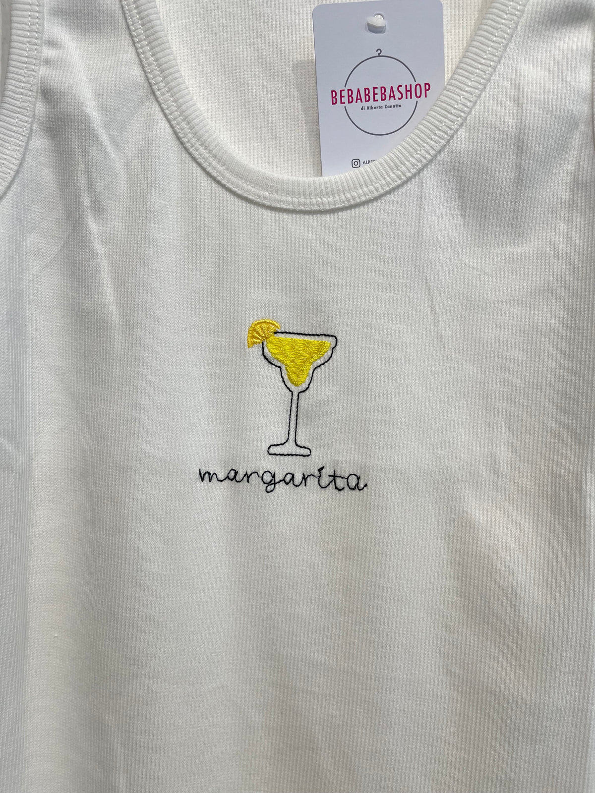 Canotte con drink ricamati