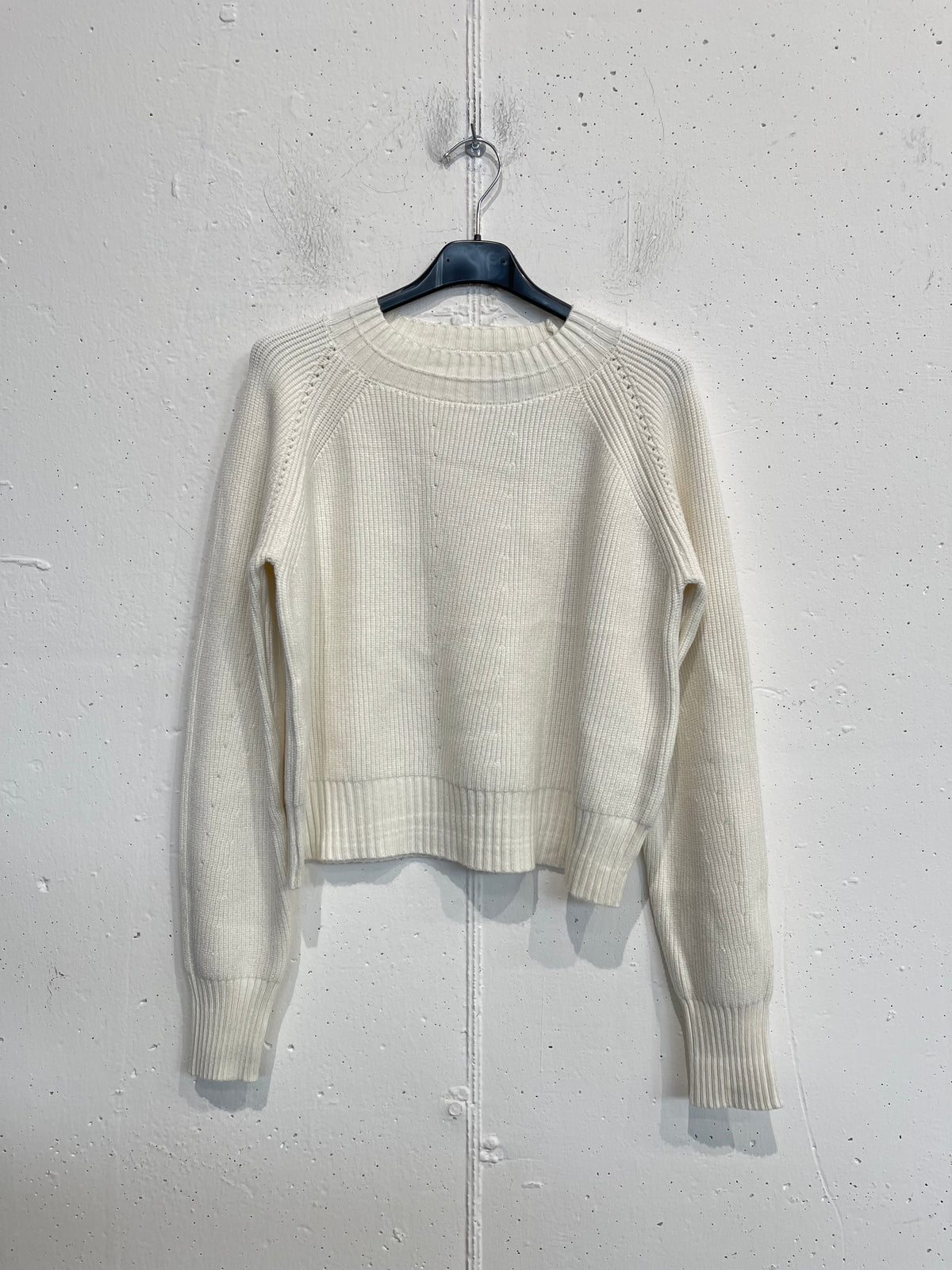 Pull girocollo con maniche a raglan