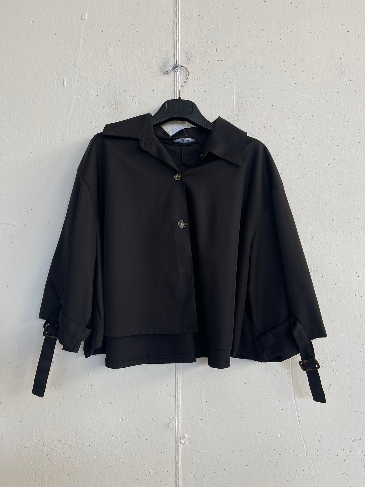 Trench corto