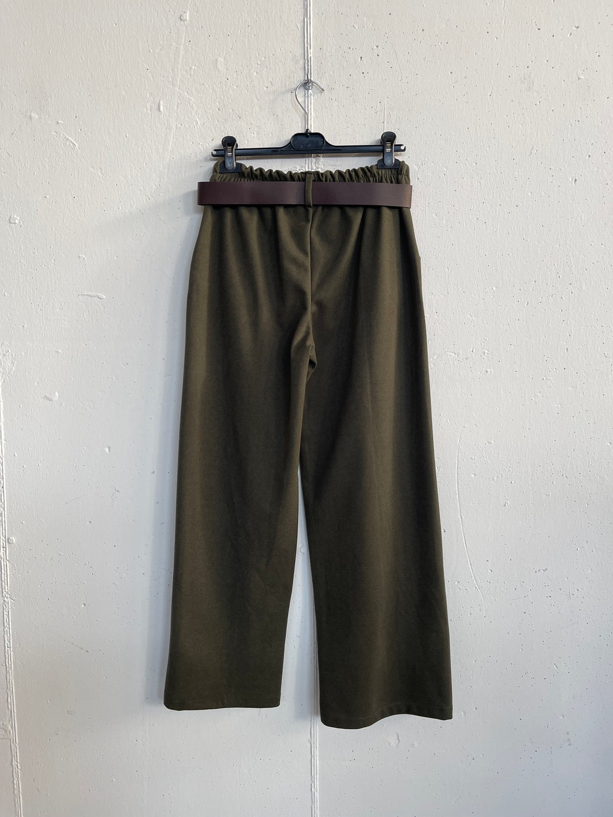 Pantalone in panno a palazzo con cucitura