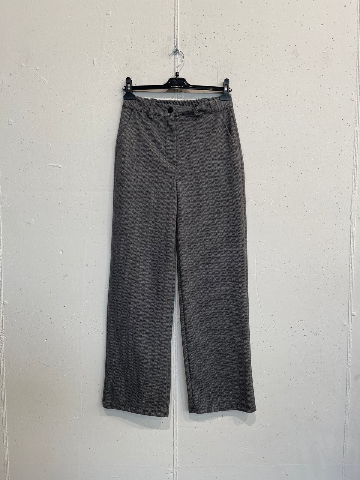 Pantalone palazzo in panno a spina di pesce